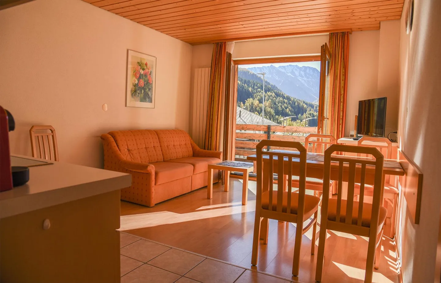 Second Home on the Upper Floor - Top Location in the Silvretta Arena Samnaun - Photo 8 of 9