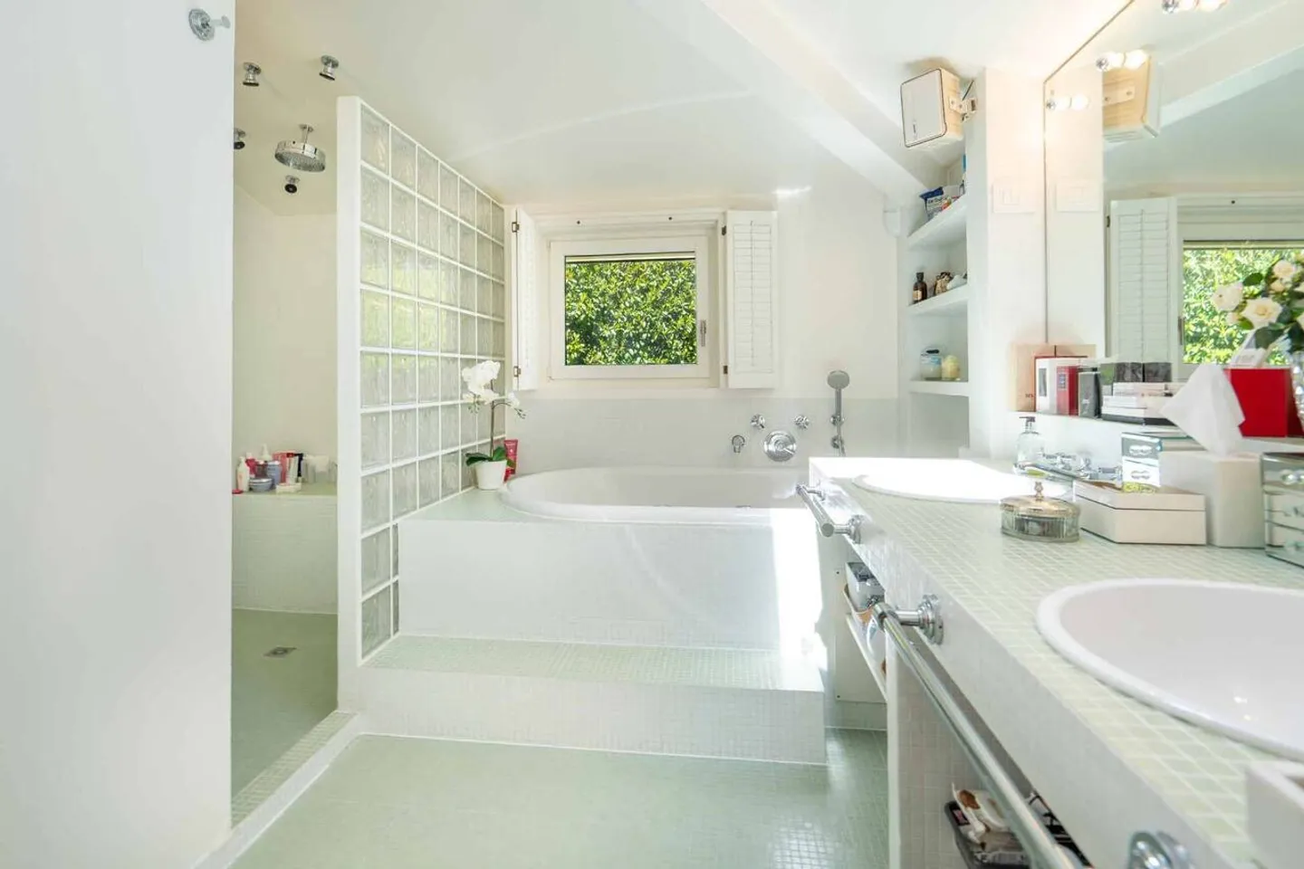 Villa eccezionale nel cuore della natura con vista mozzafiato - Foto 10 di 13