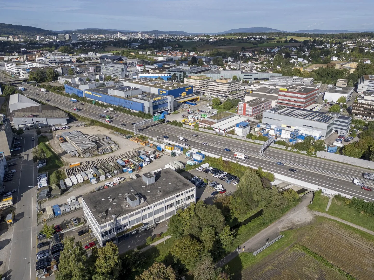 Vielseitiges Gewerbeobjekt mit Warenlift direkt auf die Fläche - Foto 9 von 9