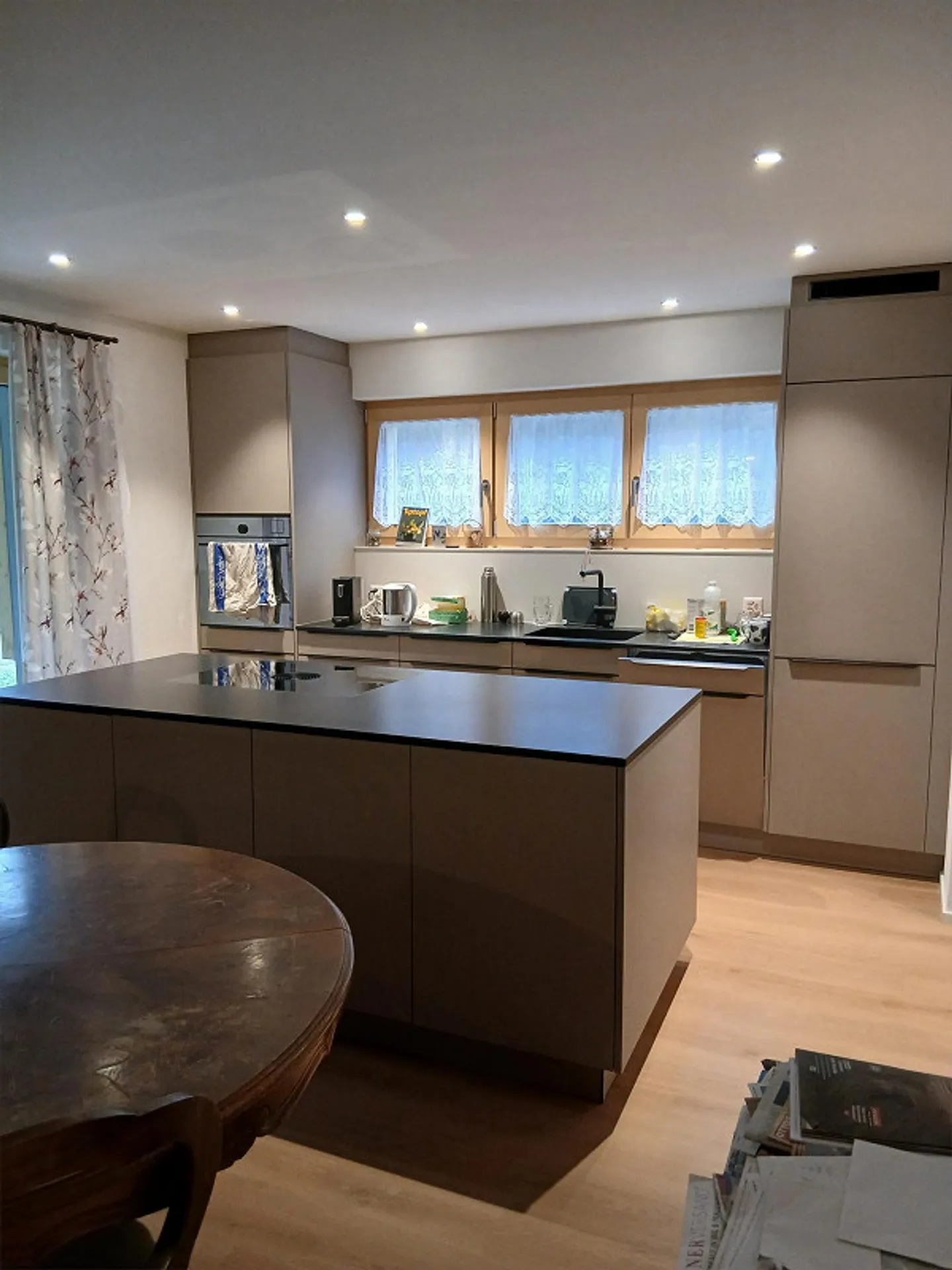 neue, einjährige 4,5 Zimmer Wohnung - Foto 4 von 12