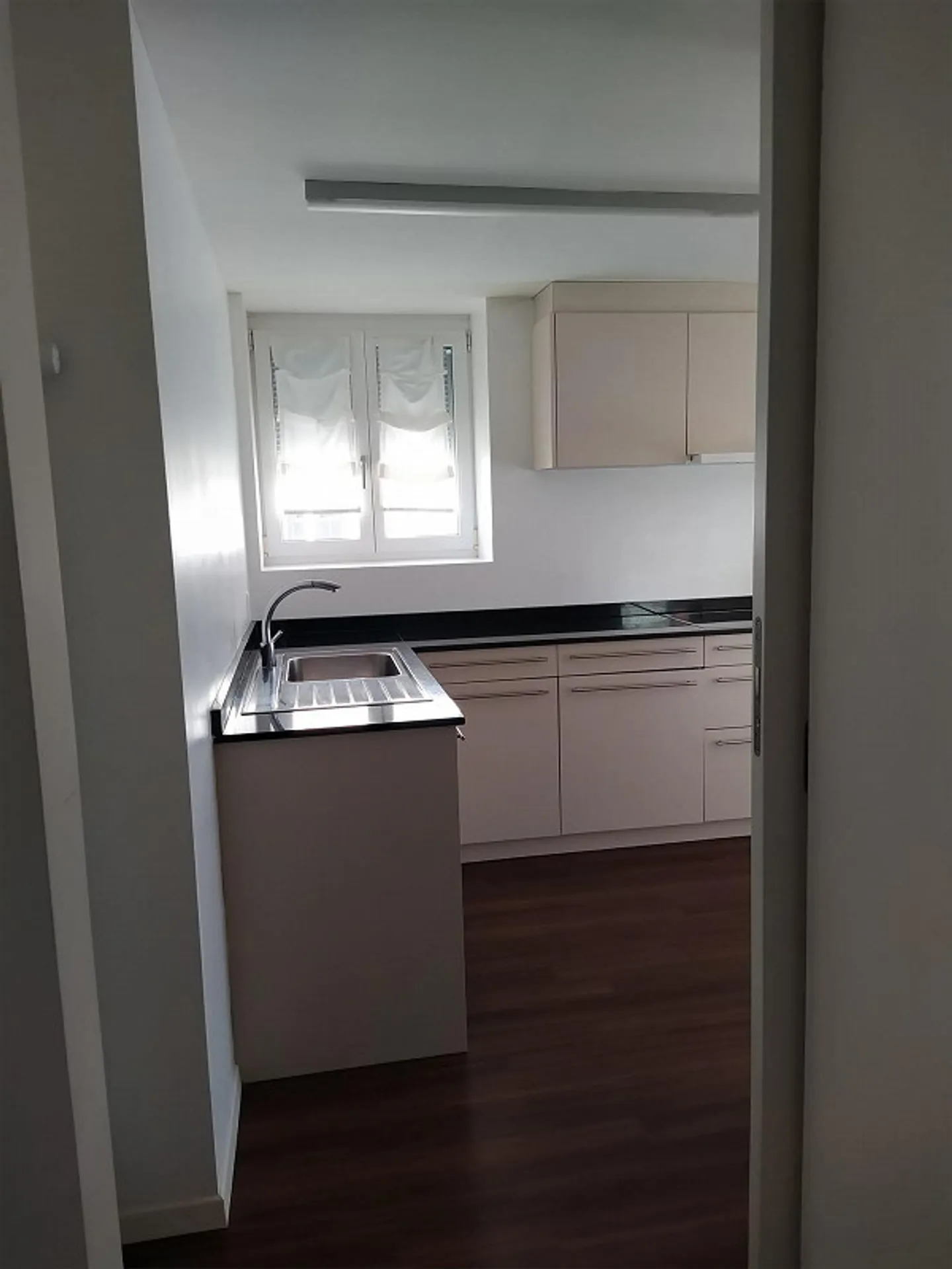 4-room apartment renovated. - Photo 3 of 8