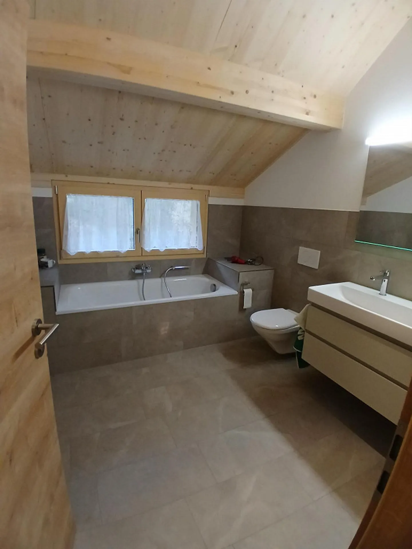 neue, einjährige 4,5 Zimmer Wohnung - Foto 11 von 12