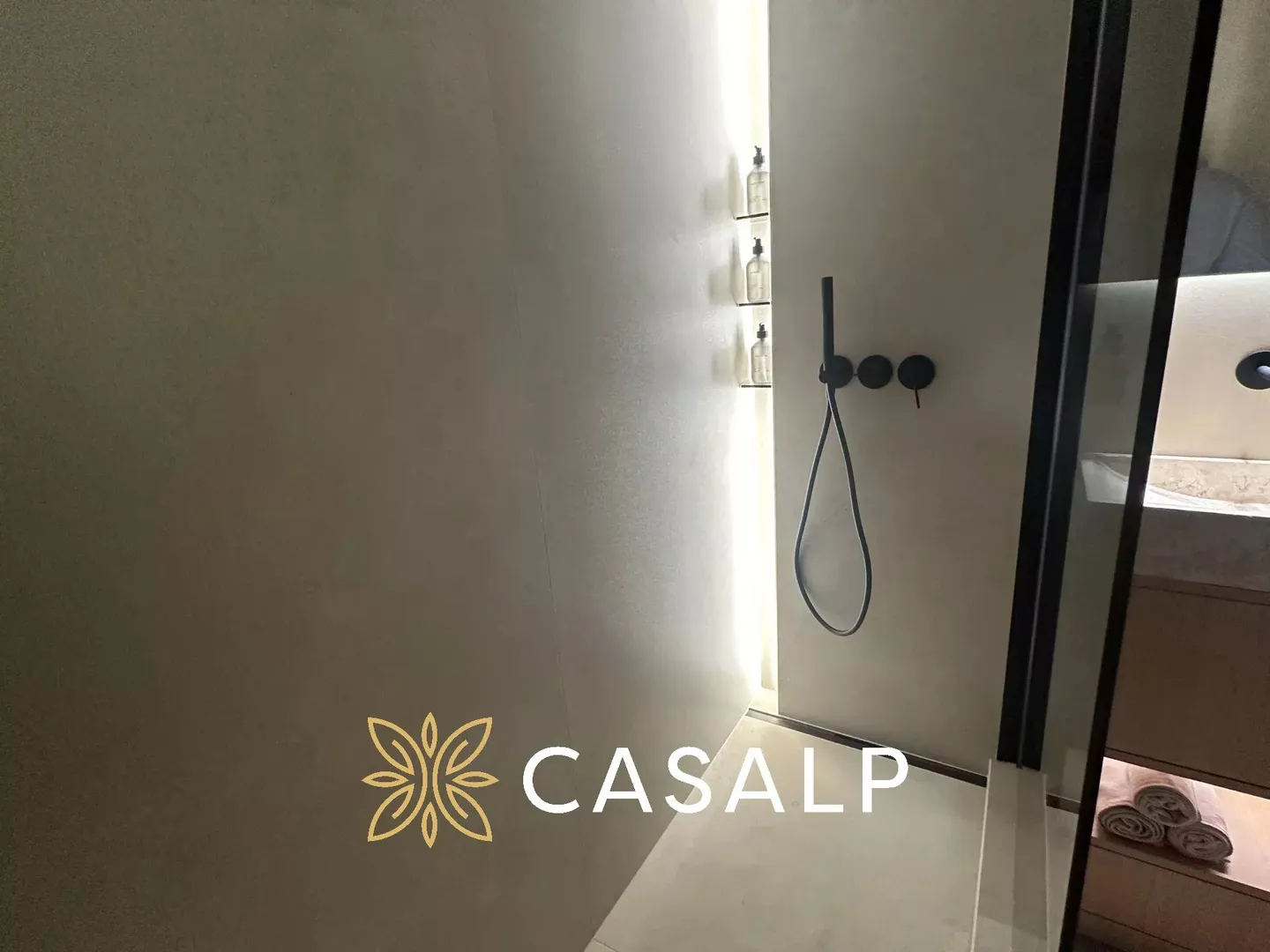 Esclusivo Appartamento di 3,5 Locali a Crans-Montana: Un Rifugio di Lusso e Comfort - Foto 23 di 23