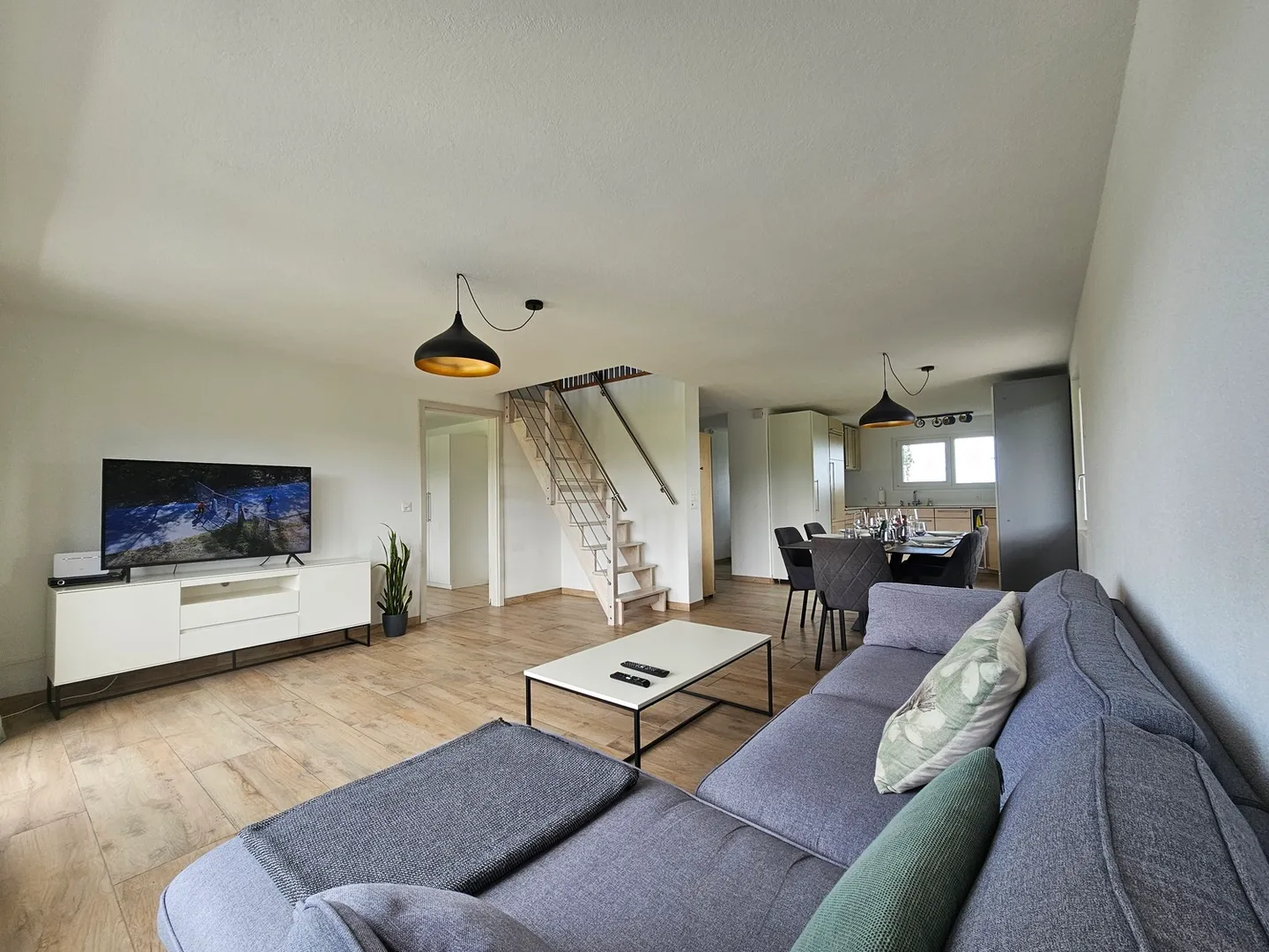 Appartement spacieux avec balcon - Photo 1 sur 9