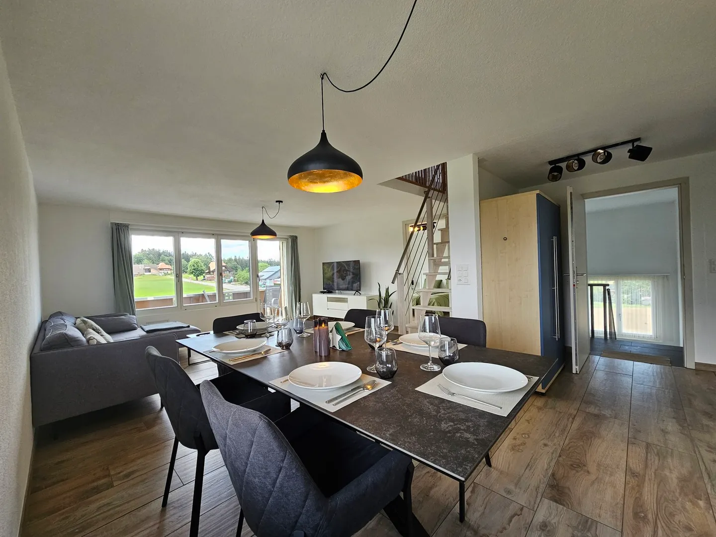 Appartement spacieux avec balcon - Photo 2 sur 9