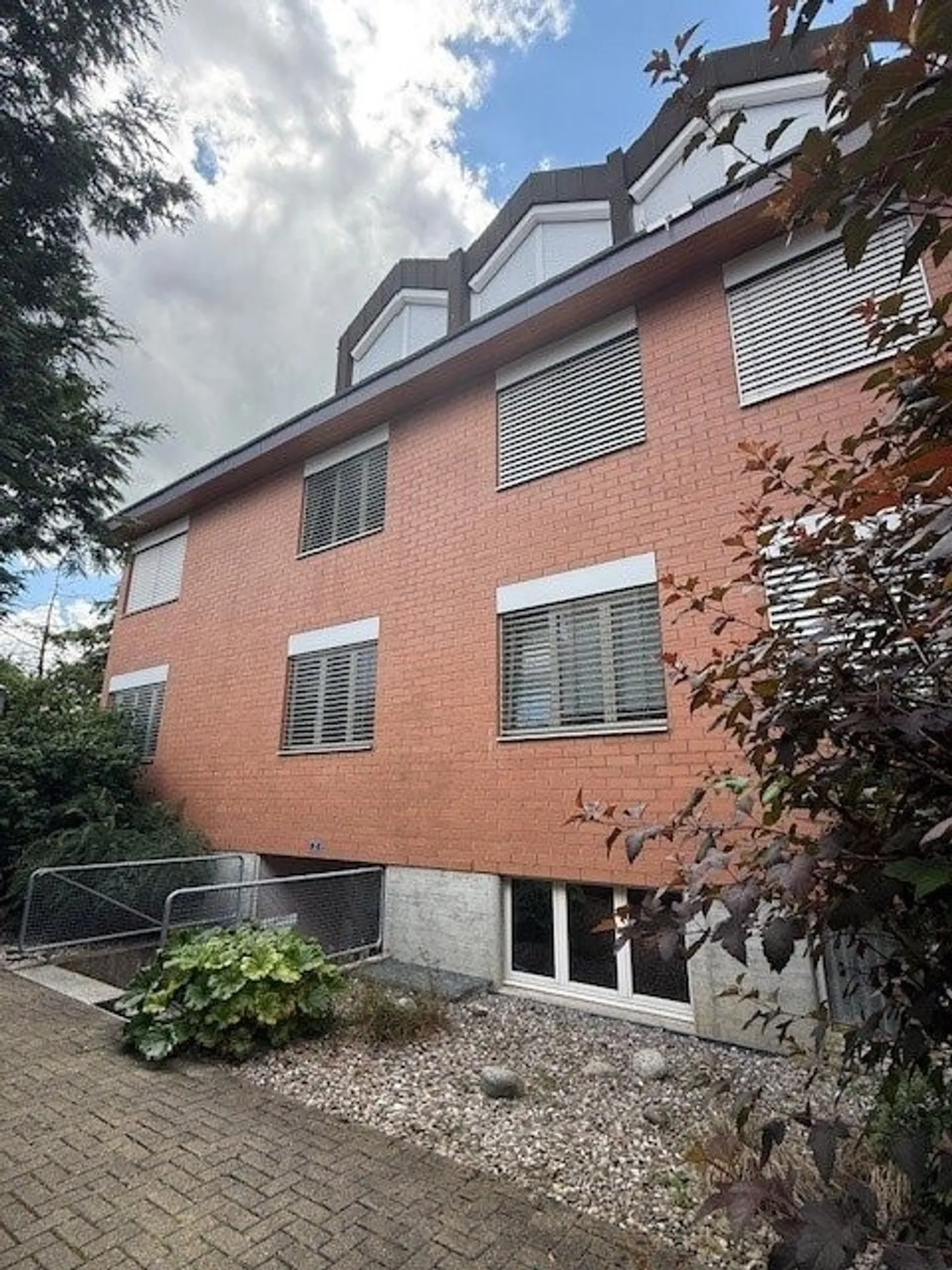 Schöne Wohnung nahe Dorfzentrum - Foto 1 von 8