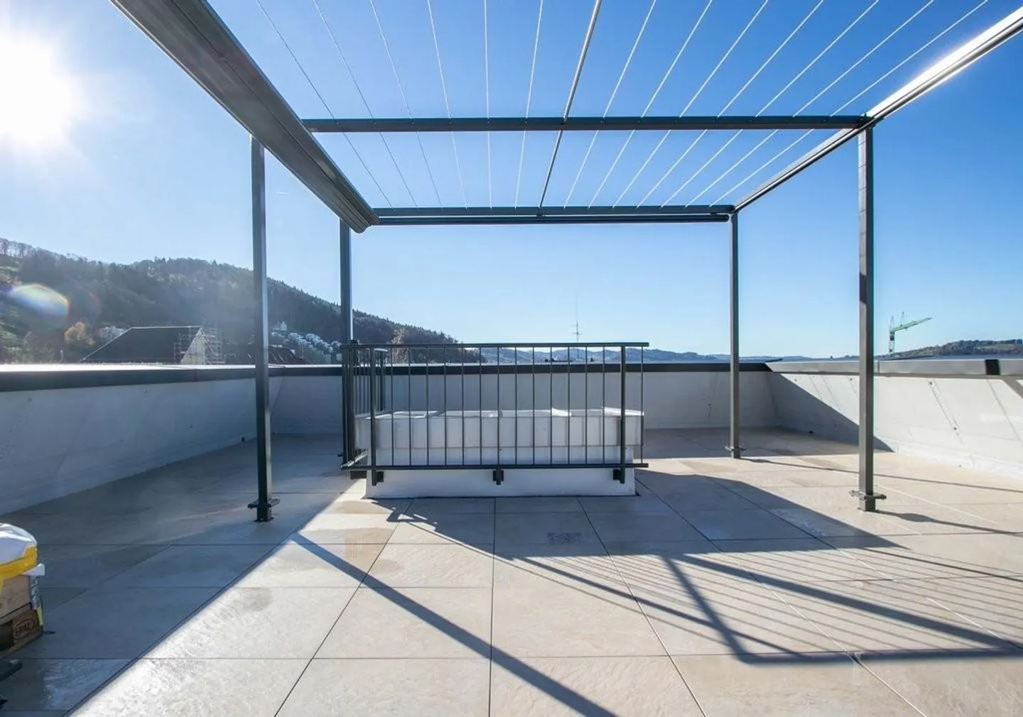 Appartamento 3.5 locali con terrazza sul tetto vicino al centro - Foto 6 di 11