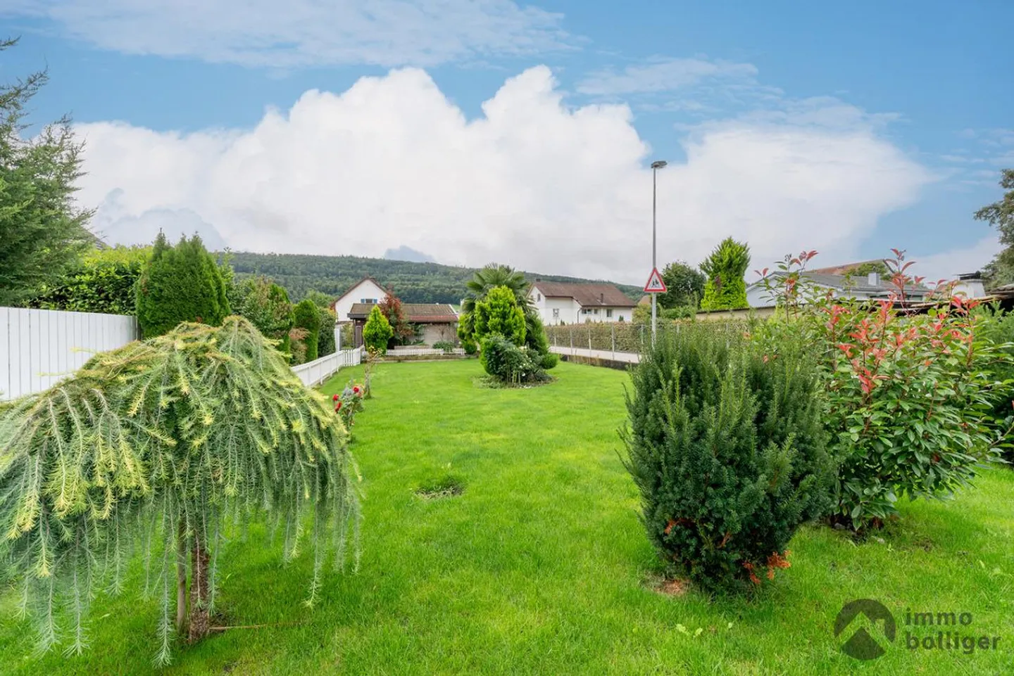 Casa affascinante con grande giardino - tanto spazio per le tue idee, relax, design creativo e allevamento di piccoli animali - Foto 3 di 13