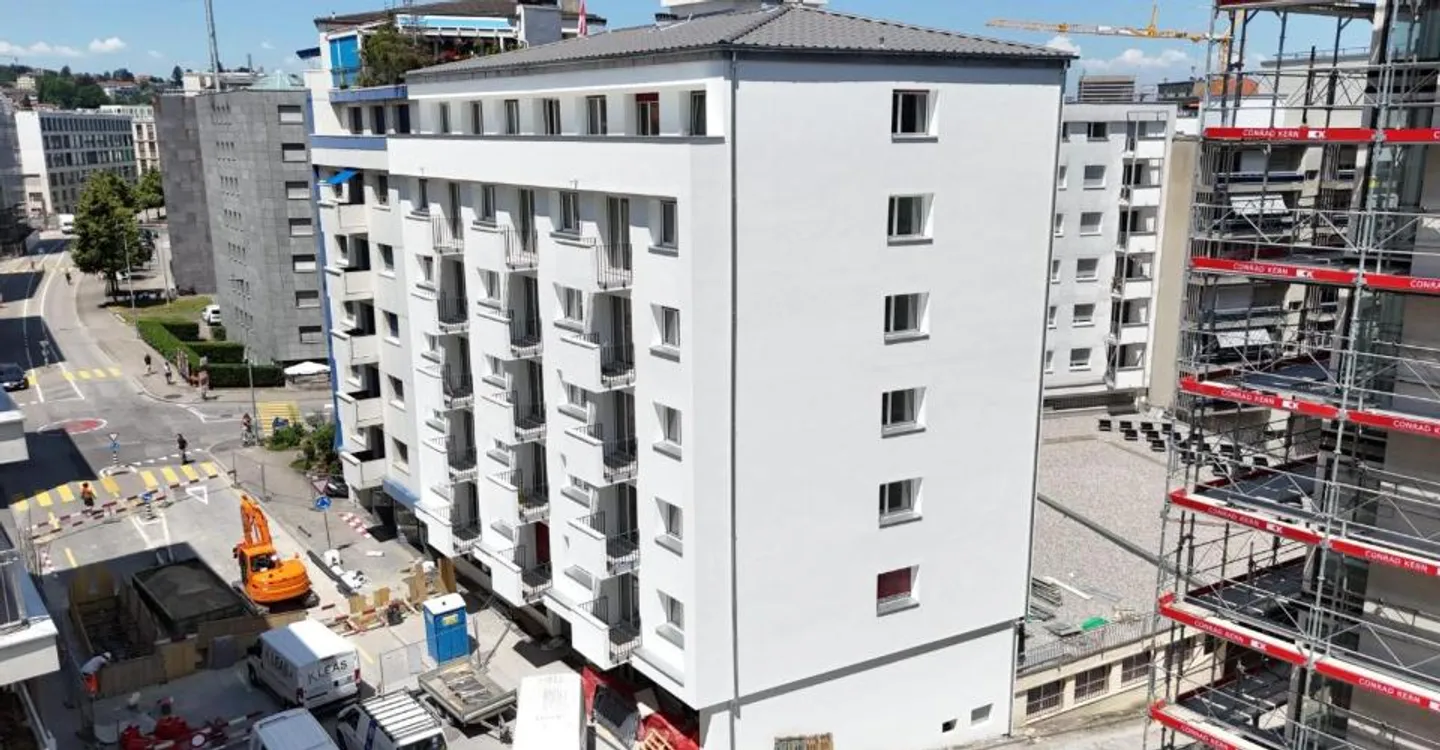 Magnificent 3.5 rooms in Fribourg? Pérolles district? bright and completely renovated - Photo 1 of 9