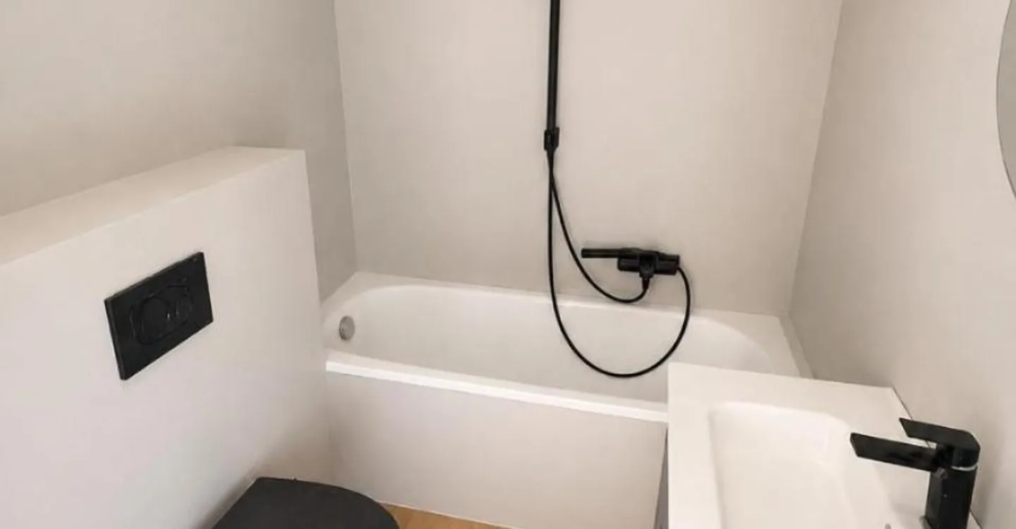 Magnificent 3.5 rooms in Fribourg? Pérolles district? bright and completely renovated - Photo 7 of 9