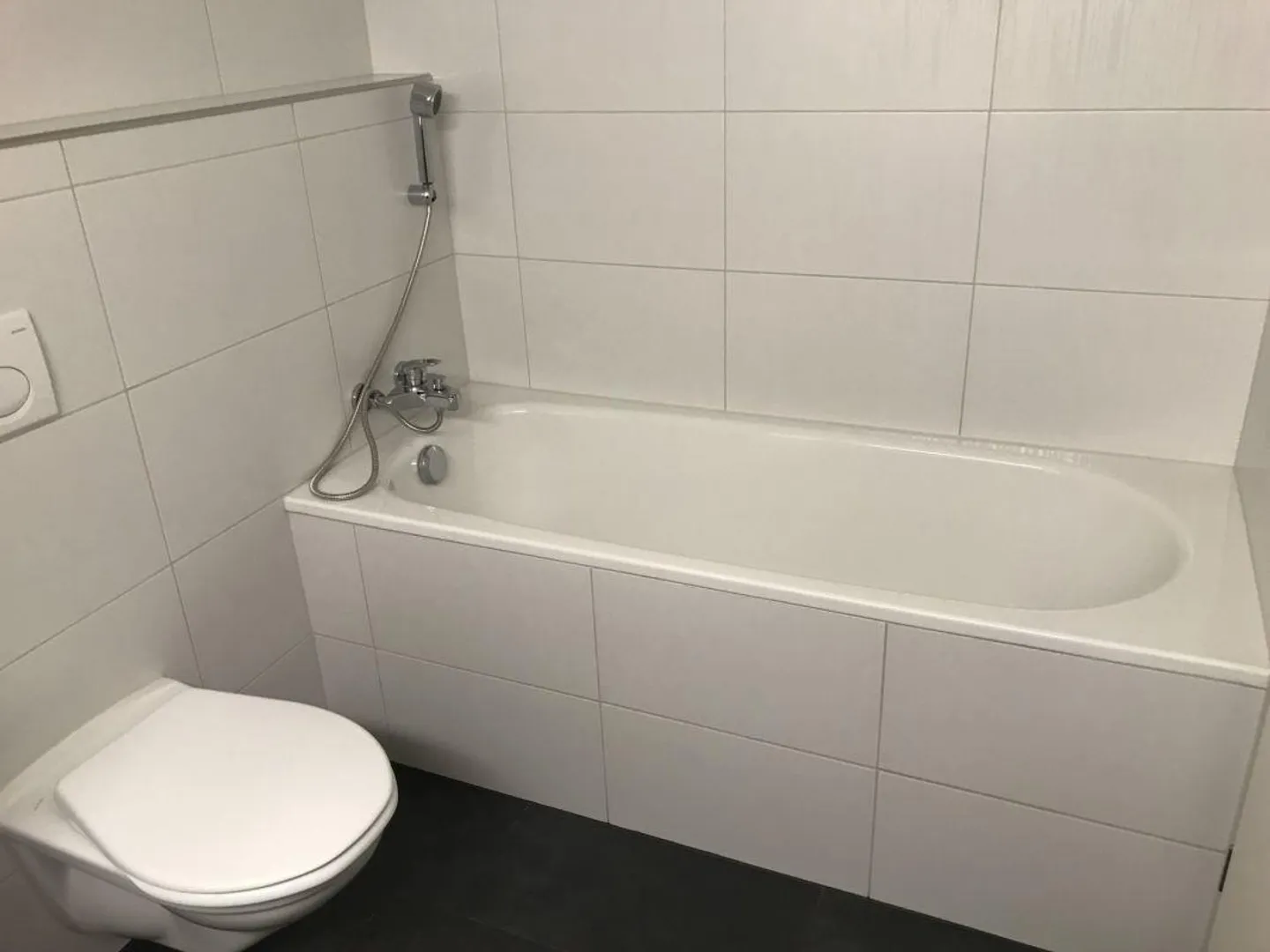 Beautiful and spacious 3.5 room apartment in Bronschhofen - Photo 8 of 10