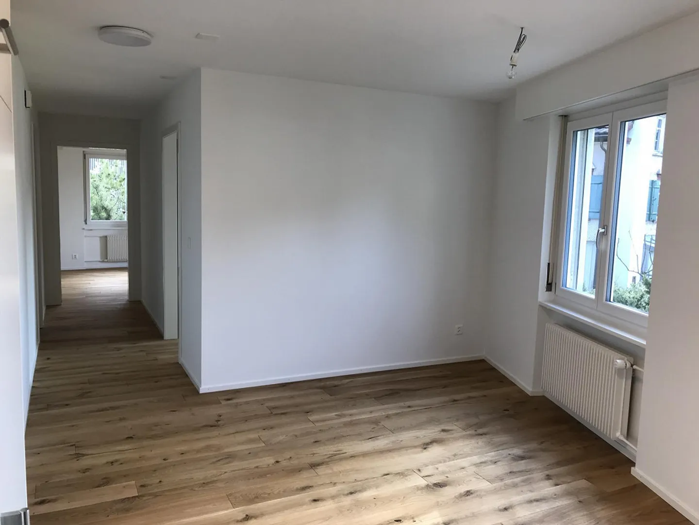 Grosszügige 2.5 Zimmer Wohnung im Dorfkern - Foto 4 von 9