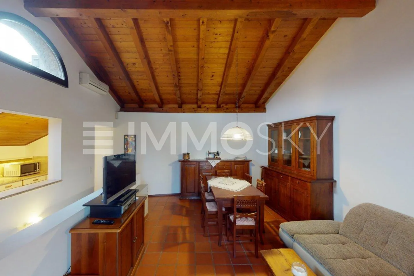 In the nucleus, warm, sunny large size - Photo 2 of 5