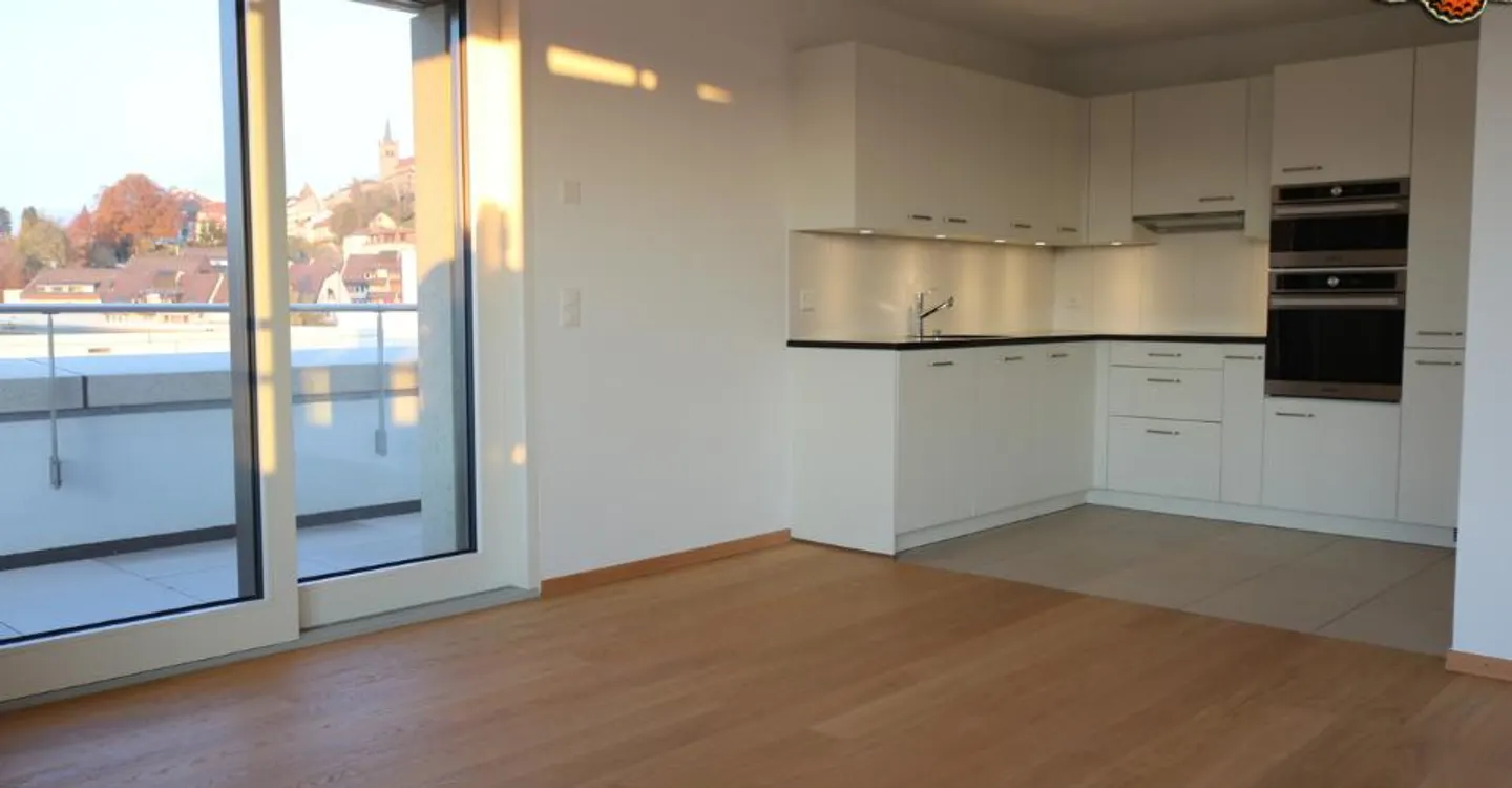 Appartement Charmant avec Terrasse - Photo 3 sur 10