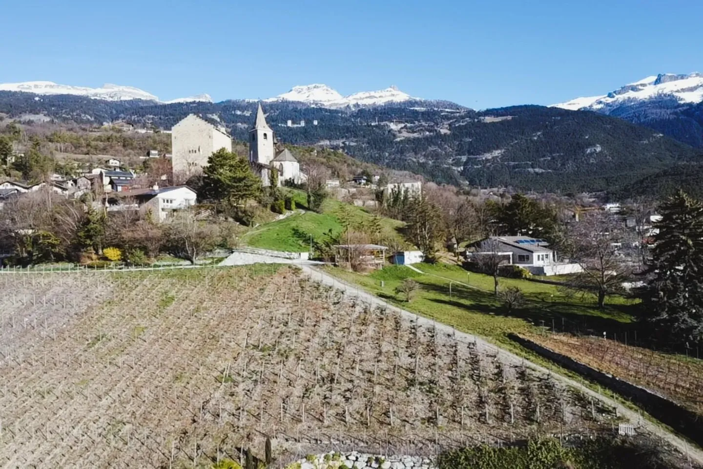 Construisez votre maison à Venthône - Photo 1 sur 3