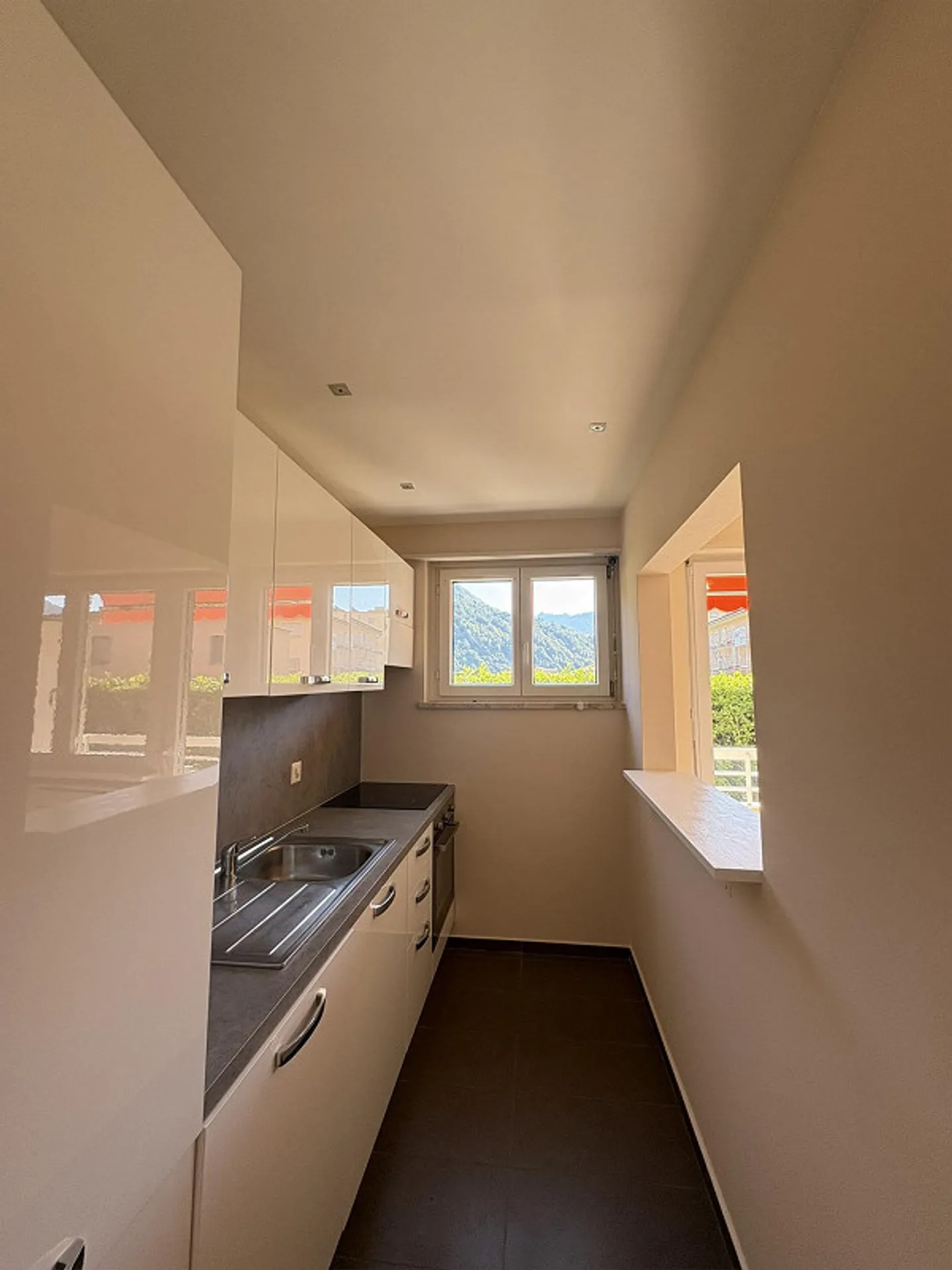 LOSONE, schöne renovierte Wohnung - Foto 2 von 9