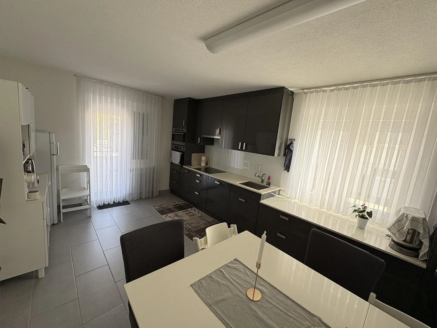 Stylish 5.5-room semi-detached house with winter garden and studio - Photo 4 of 8