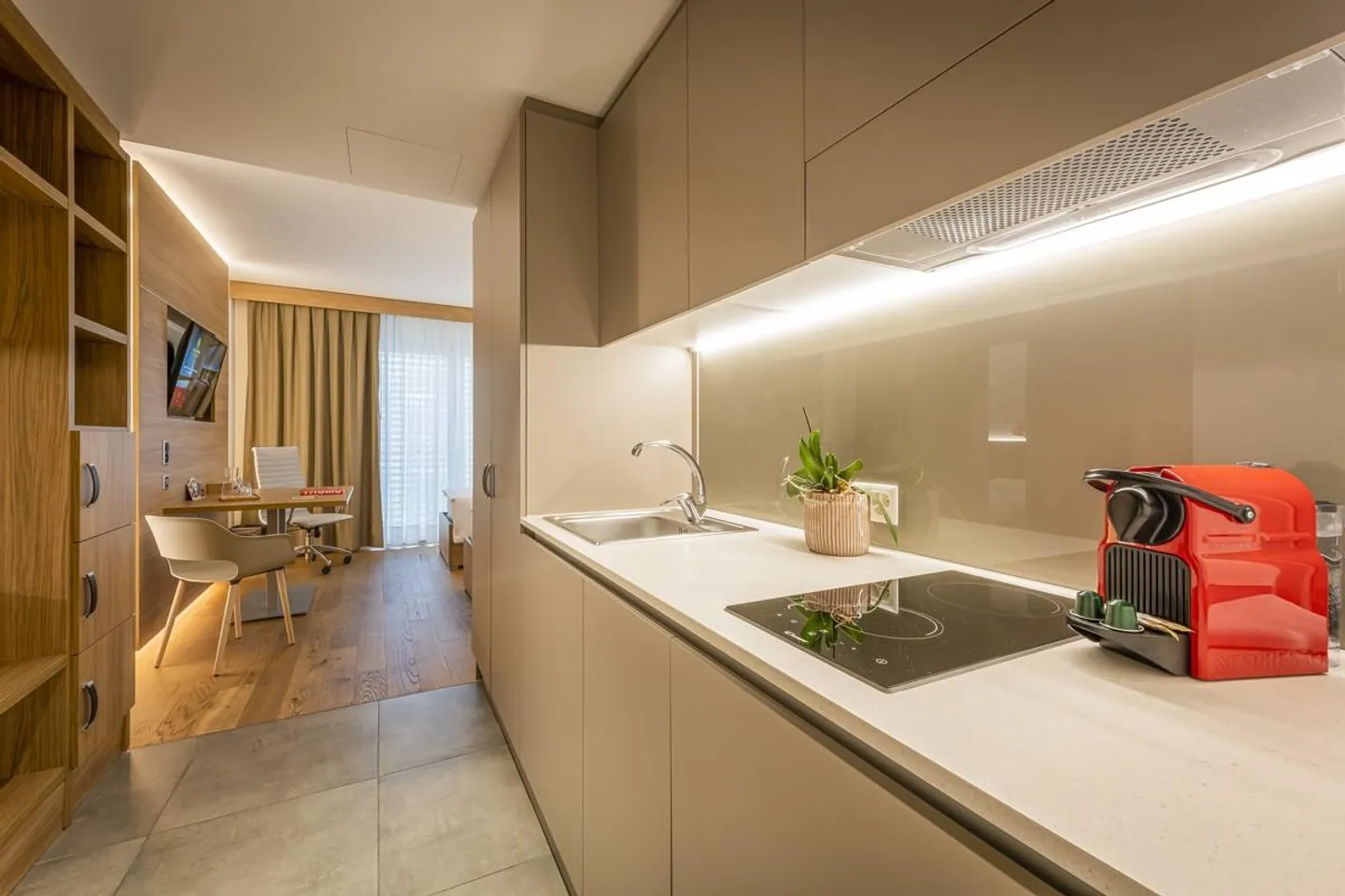 Hébergement temporaire ou à long terme avec service hôtelier ! - Photo 2 sur 3