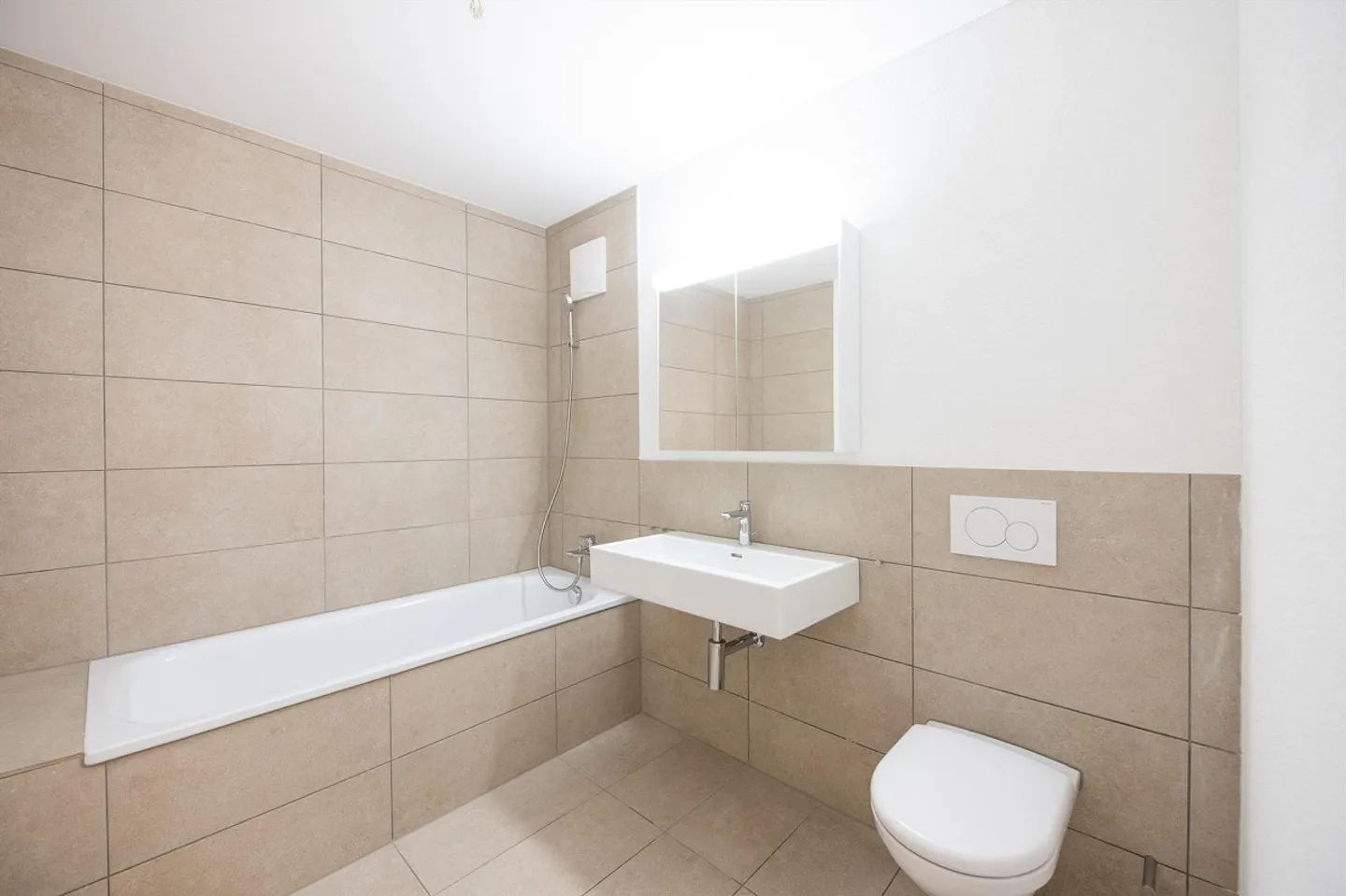 3.5 Room Apartment in Neftenbach - Photo 9 of 11