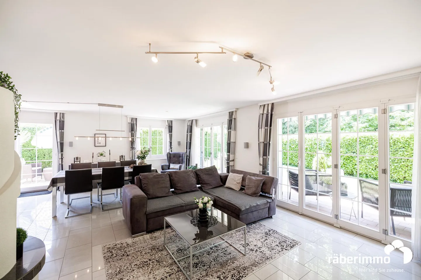 TIMELESS ELEGANCE IN COUNTRY HOUSE STYLE - Photo 5 of 14