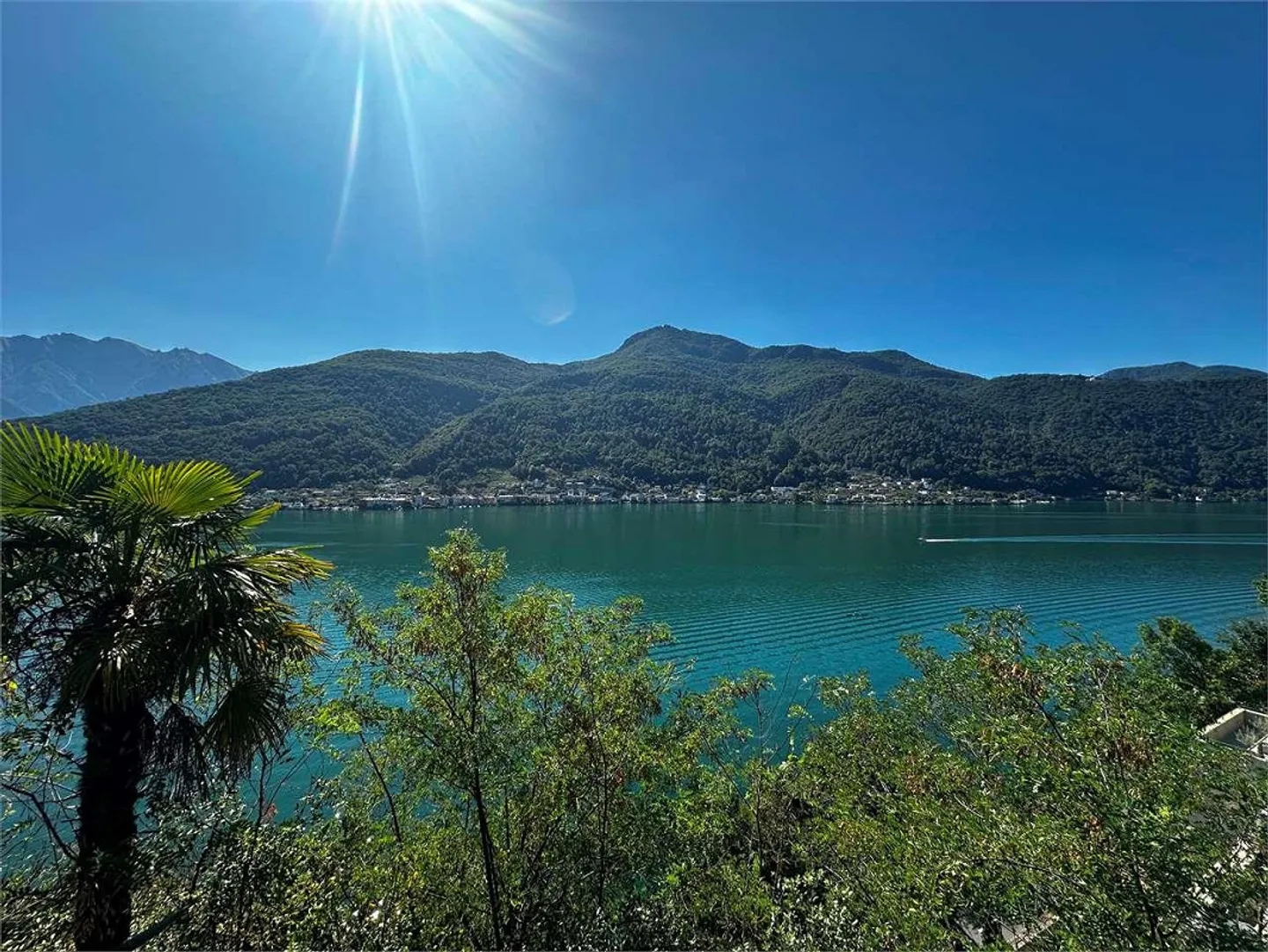 Villa panoramique avec piscine intérieure au cœur de Vico Morcote - Photo 13 sur 13