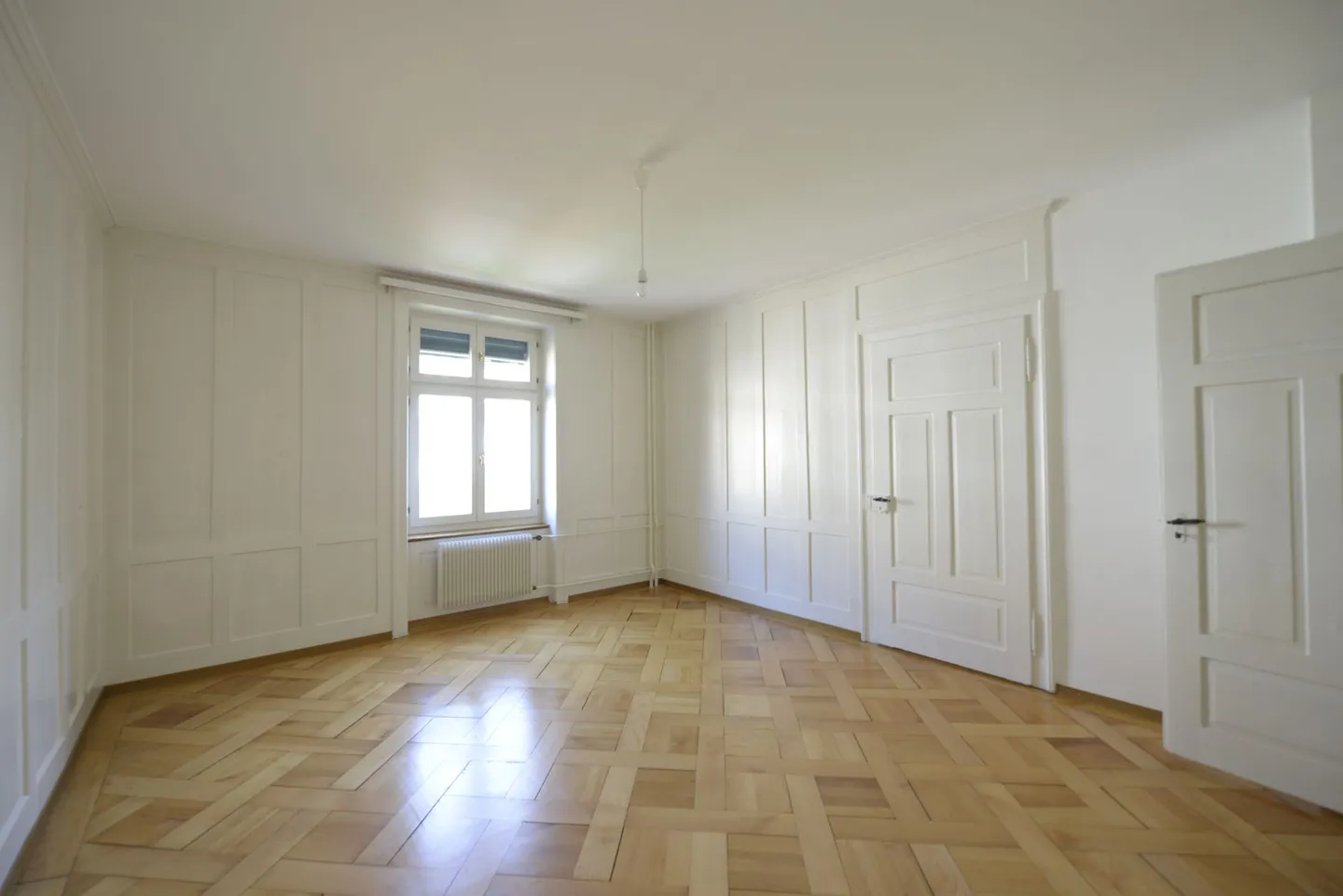 St. Gallen - 3 ½ Room Apartment with Shared Garden Seating Area - Photo 3 of 10