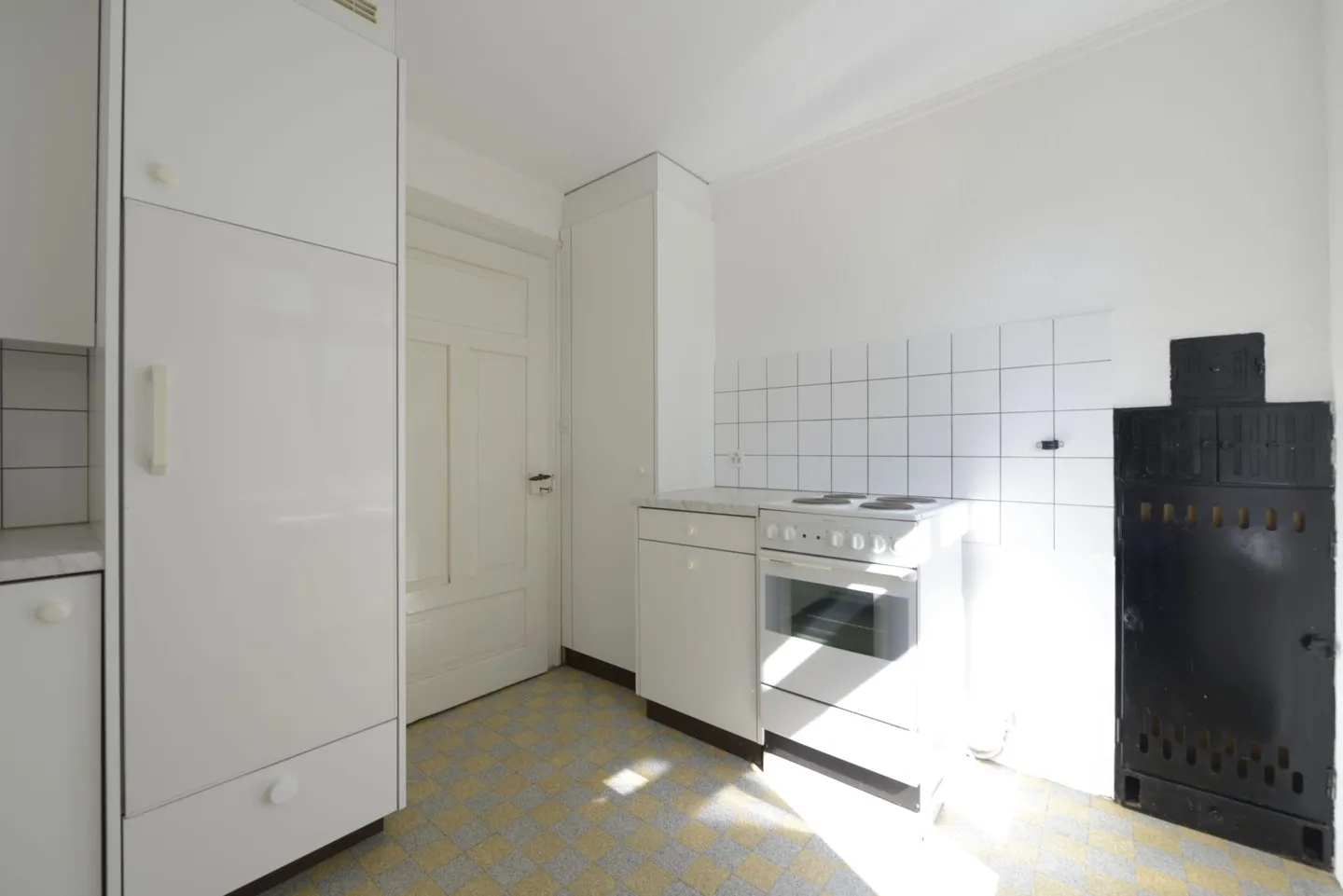 St. Gallen - 3 ½ Room Apartment with Shared Garden Seating Area - Photo 6 of 10