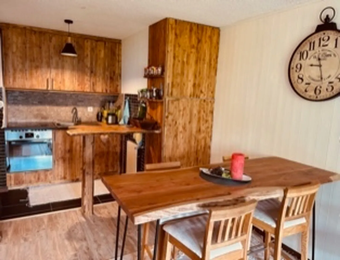 Ovronnaz, charmant 2.5 pièces de 44 m2, exposé plein sud - Photo 2 sur 10