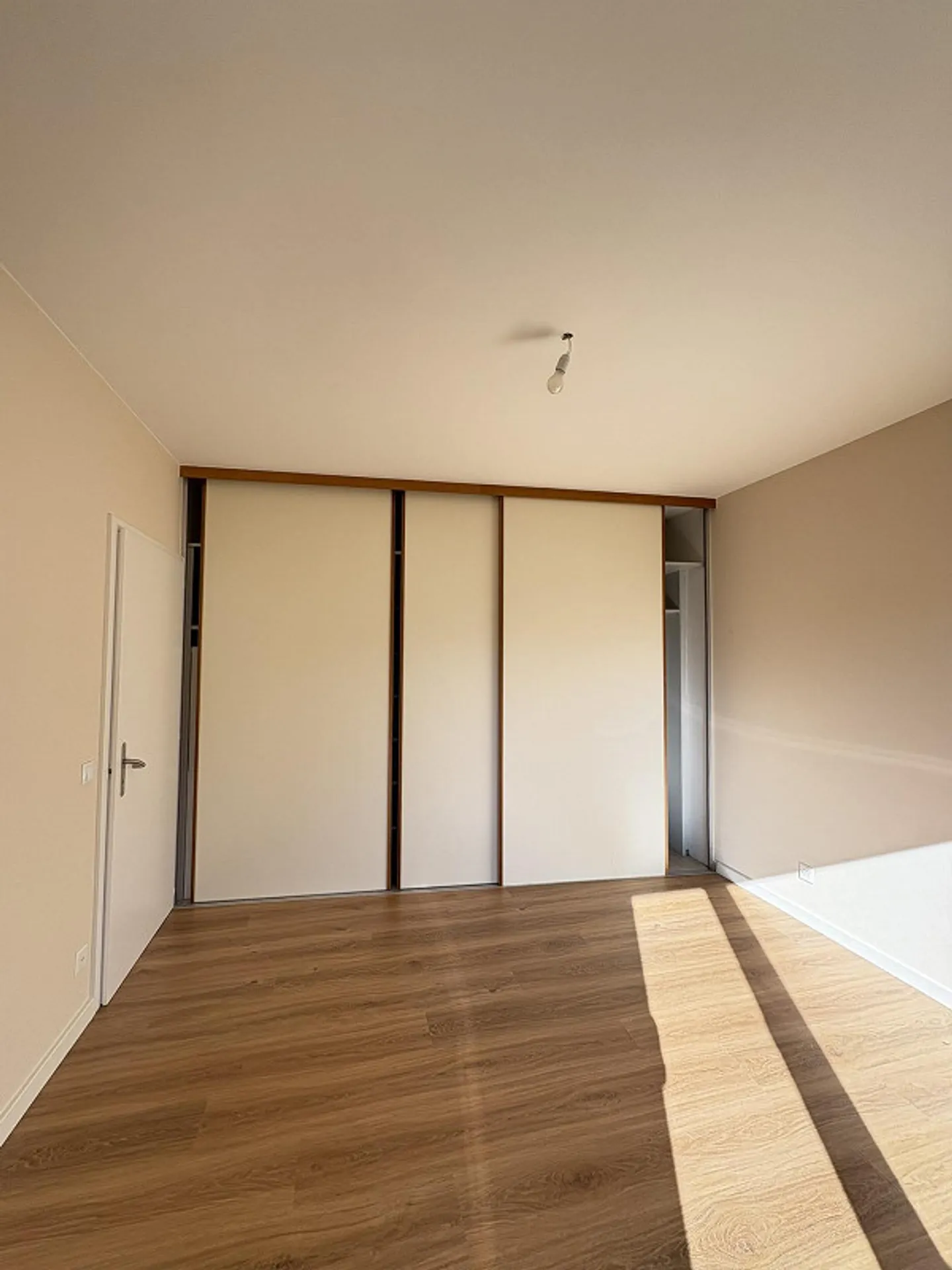 LOSONE, schöne renovierte Wohnung - Foto 8 von 9