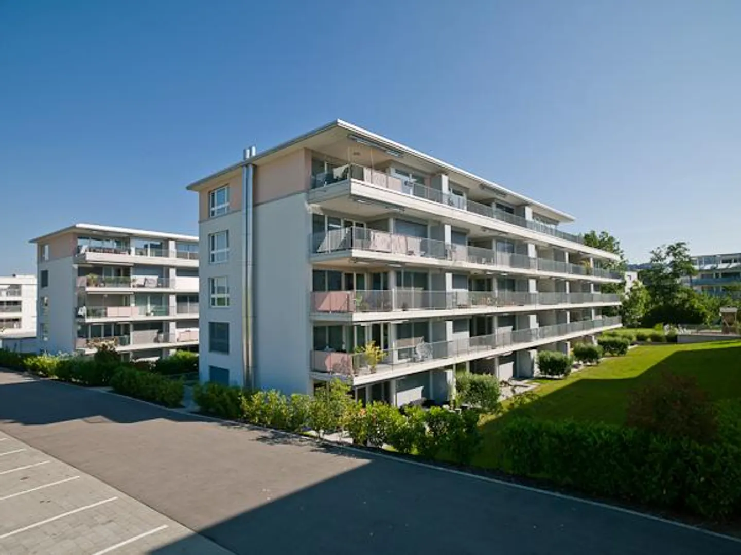 Central Parking Spaces in Bülach - Photo 1 of 1