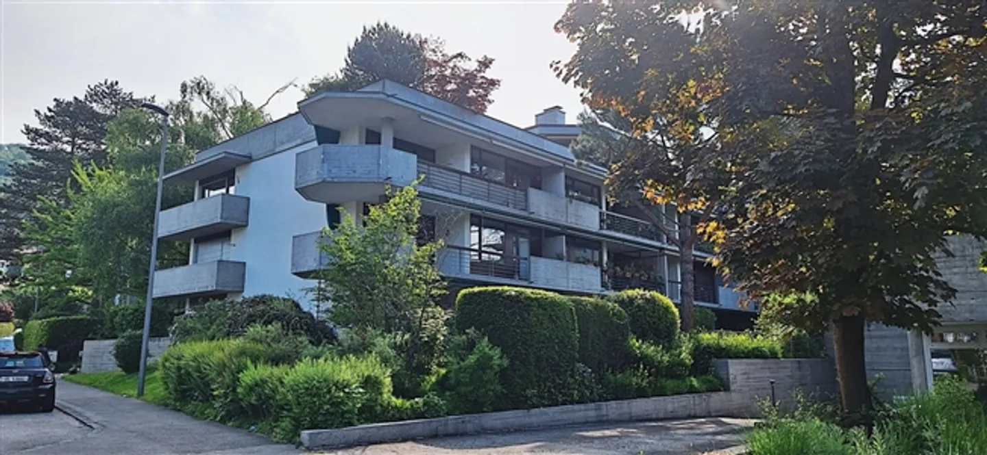 Spacious 5.5-room apartment with basement compartment and parking space - Photo 1 of 7