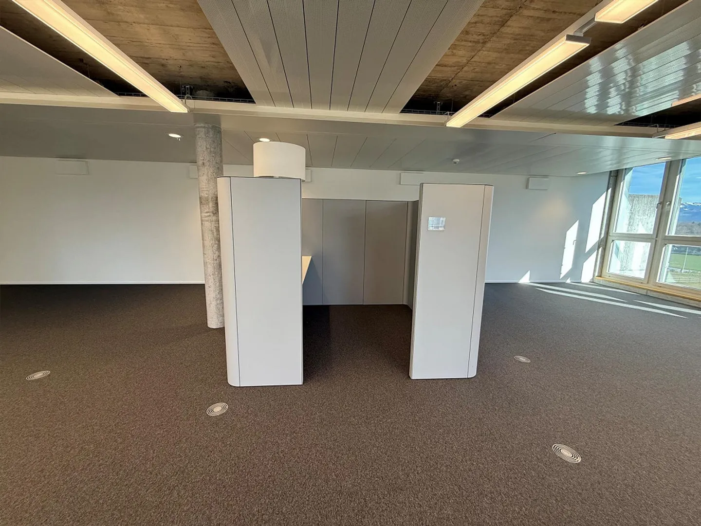 Spazio ufficio attraente (380 m2) - Foto 7 di 11