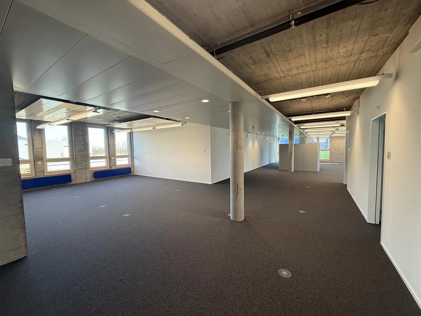 Spazio ufficio attraente (380 m2) - Foto 2 di 11