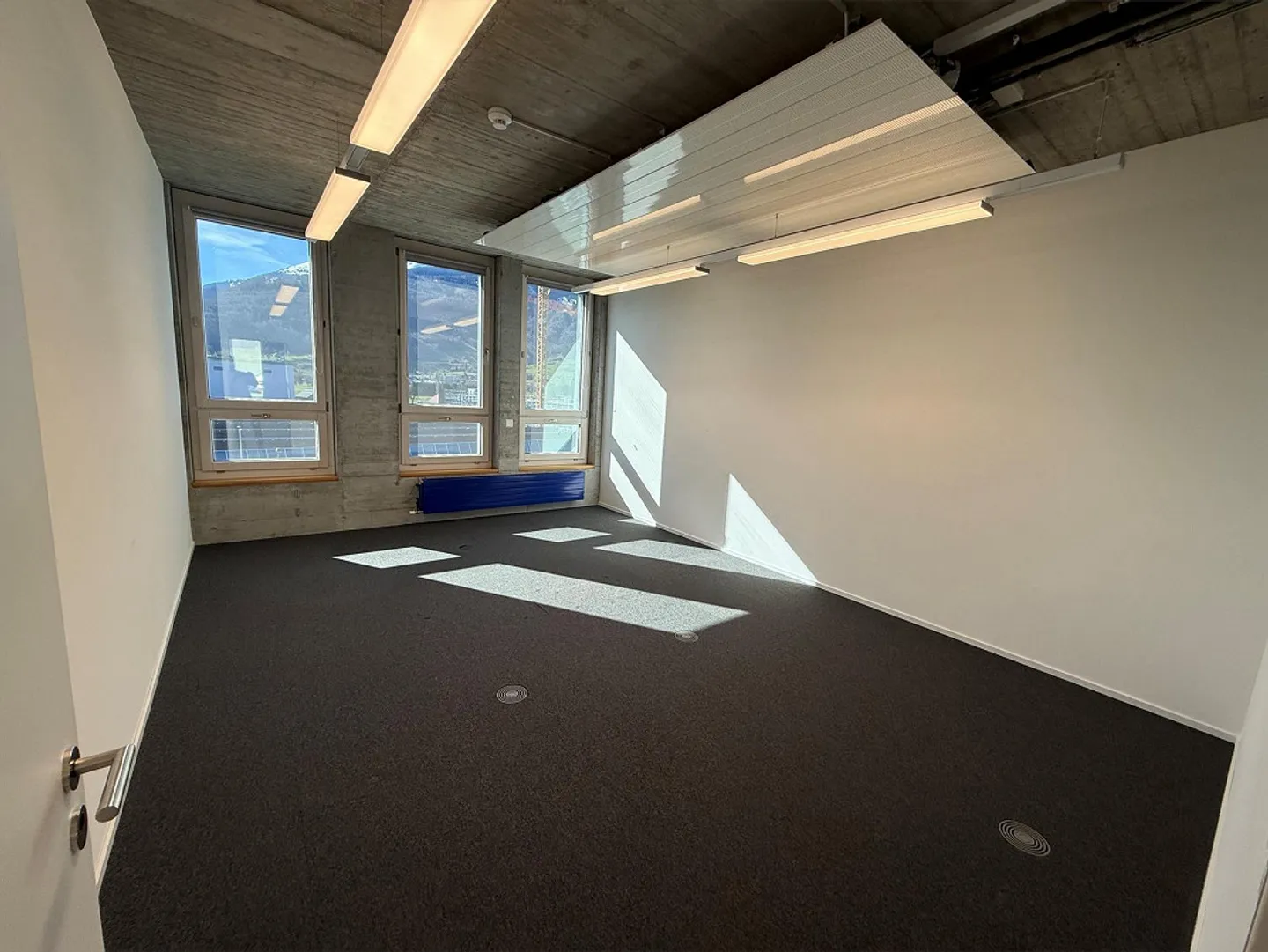 Spazio ufficio attraente (380 m2) - Foto 4 di 11