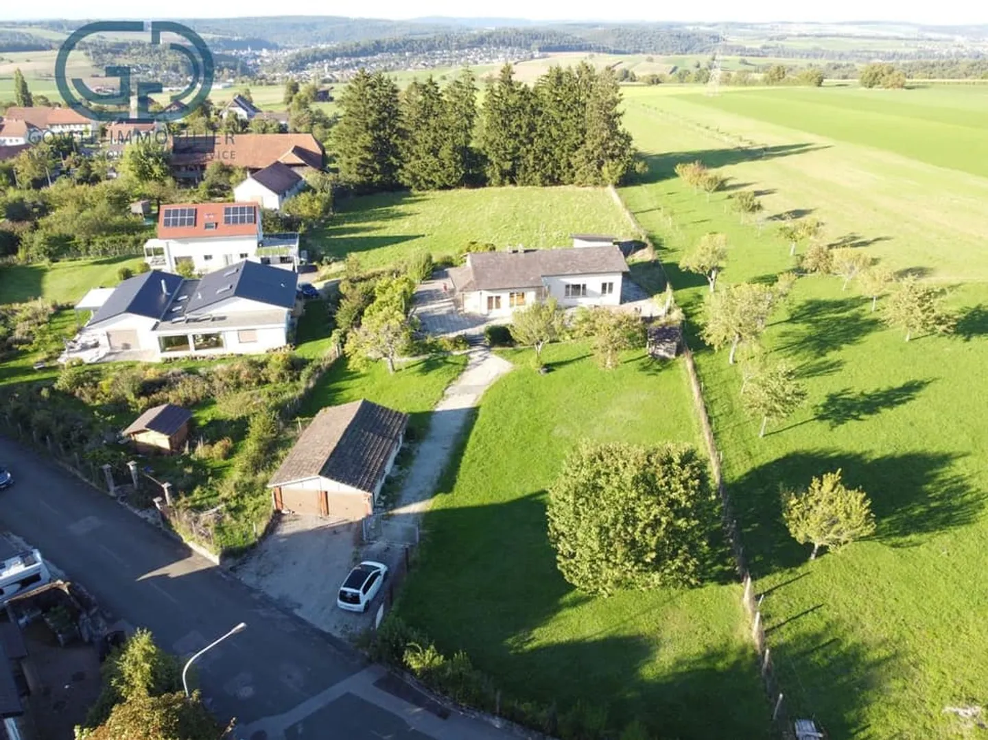 Villa individuelle sur une grande parcelle proche de la nature - Foto 3 von 13
