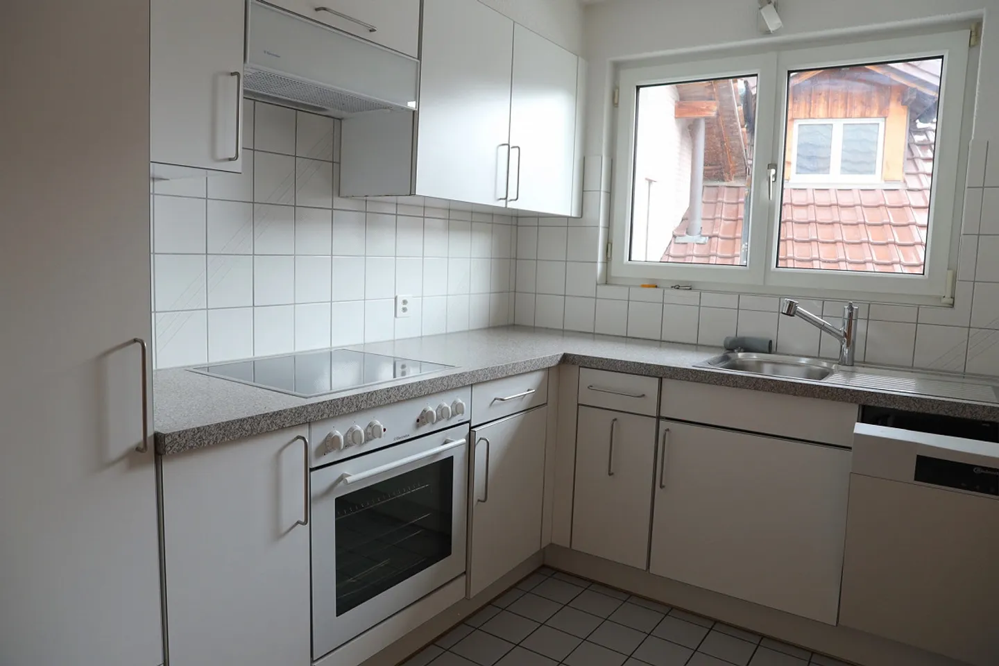 Appartement lumineux de 4 pièces avec son propre grenier - Photo 6 sur 11