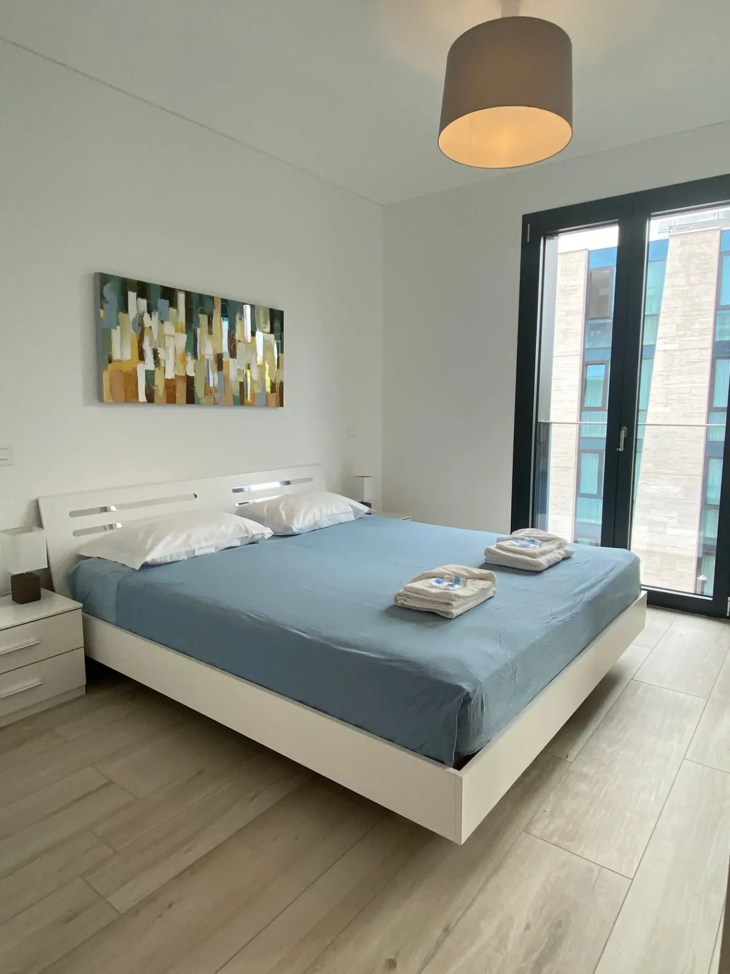 ELEGANTE 3.5 LOCALI ARREDATO CON PARCHEGGIO PRIVATO - Photo 10 sur 14