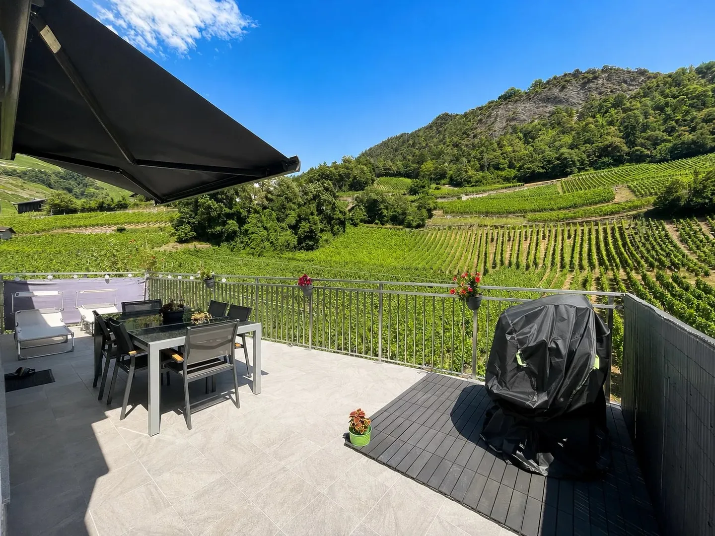 Appartamento moderno con terrazza - Foto 1 di 7