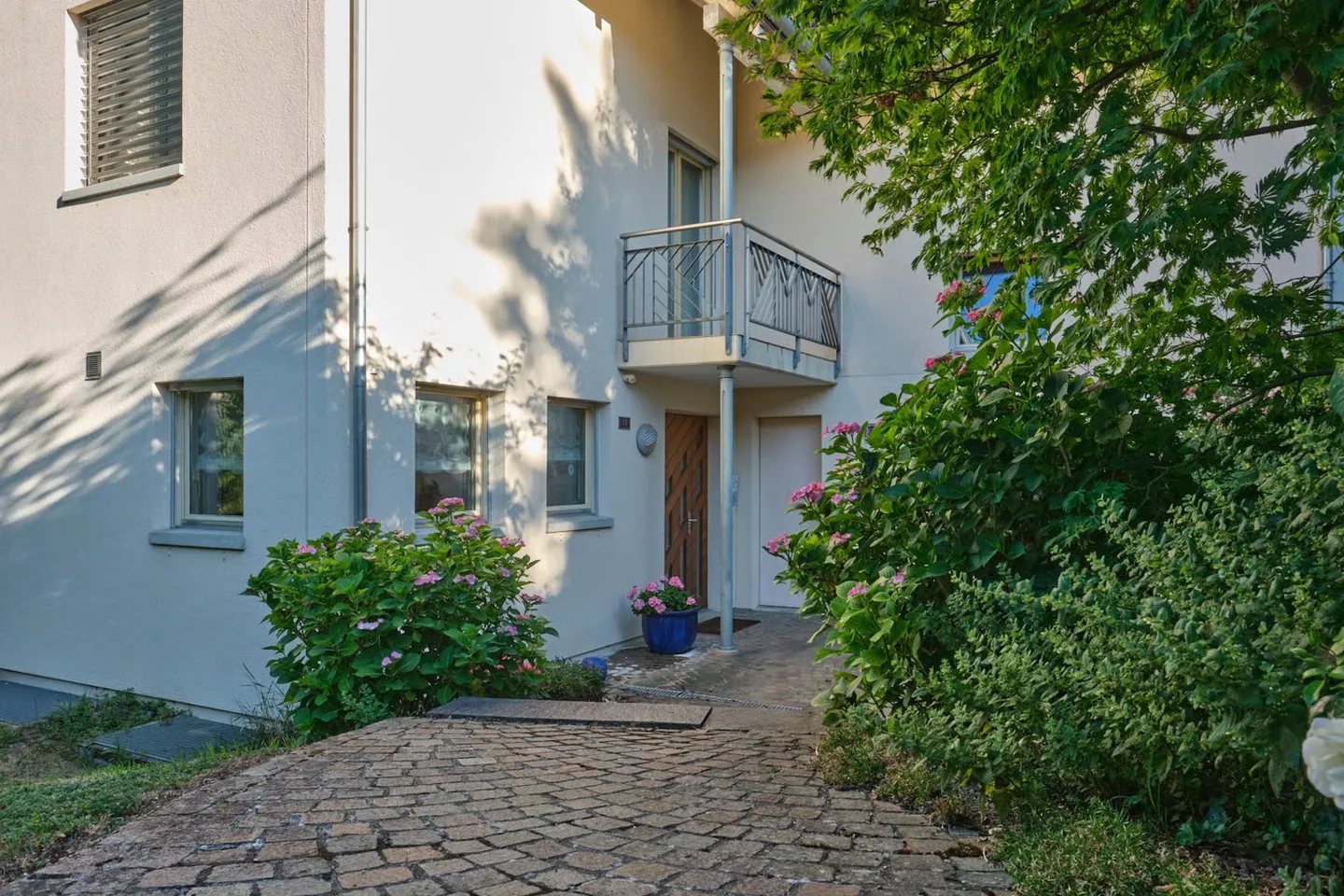 Charmantes Einfamilienhaus in Rafz - Foto 2 von 21