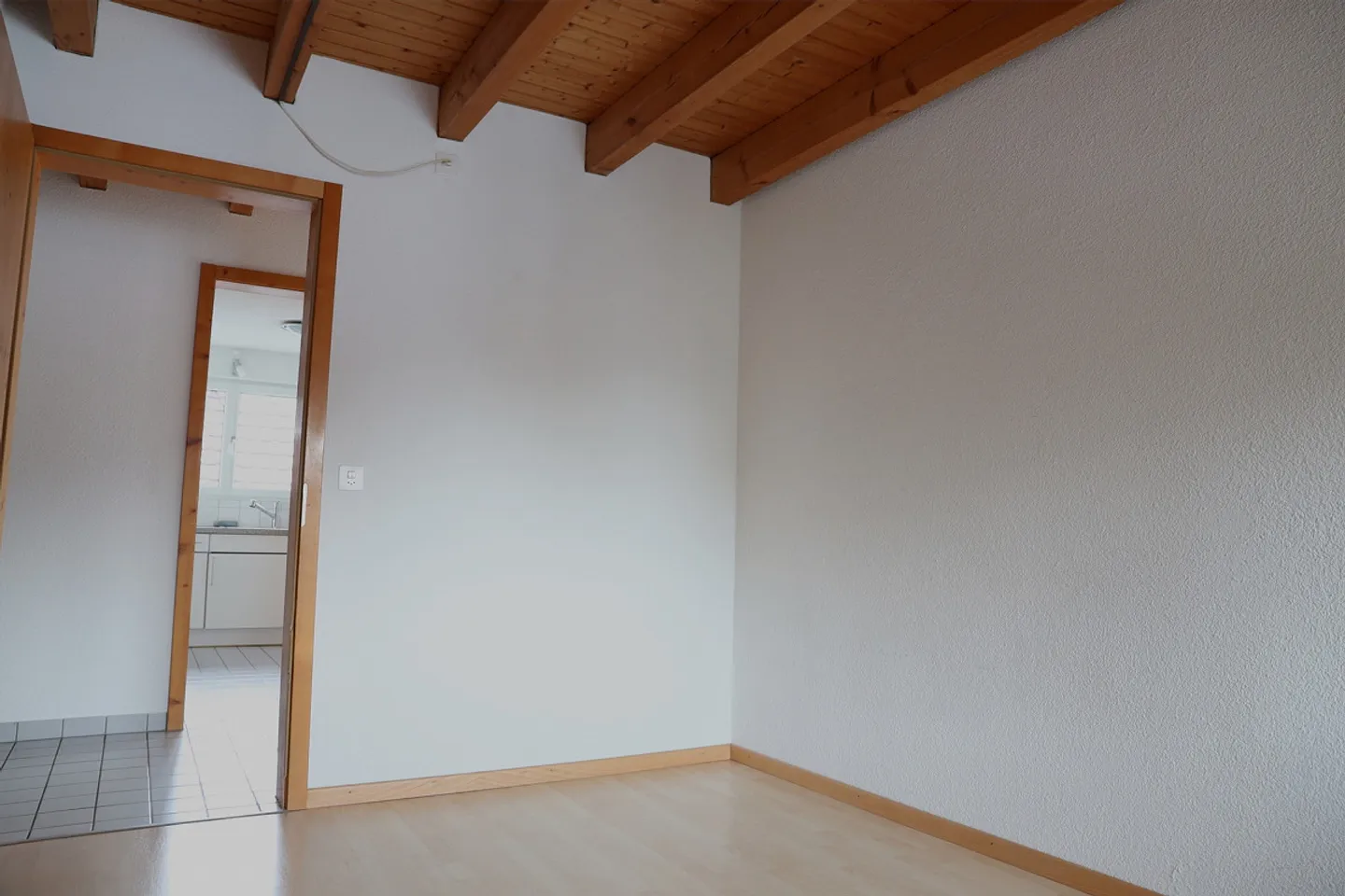 Appartement lumineux de 4 pièces avec son propre grenier - Photo 10 sur 11