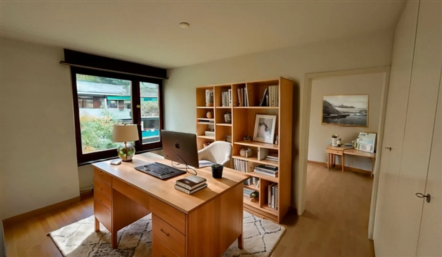 Spacious 5.5-room apartment with basement compartment and parking space - Photo 4 of 7