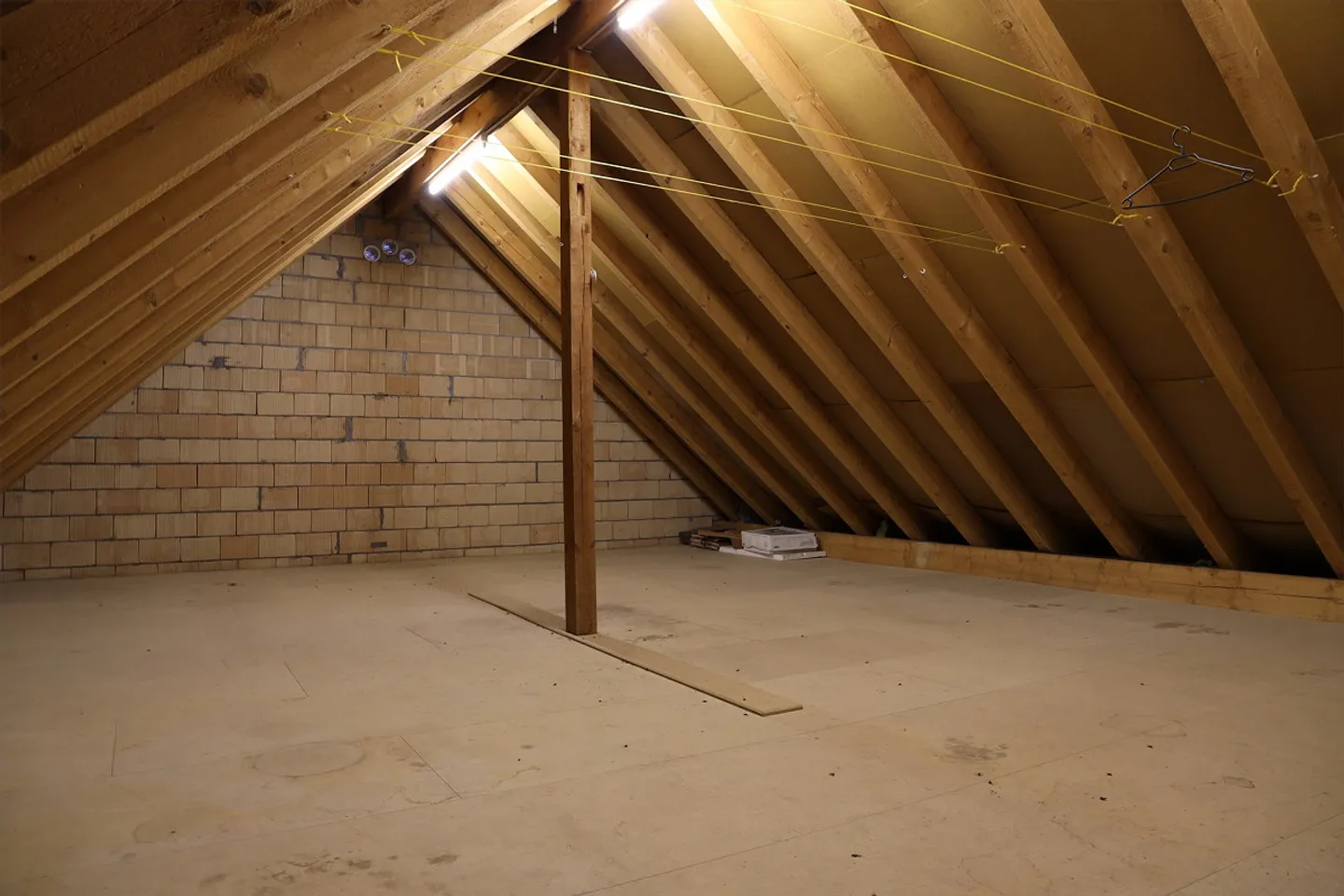 Appartement lumineux de 4 pièces avec son propre grenier - Photo 11 sur 11