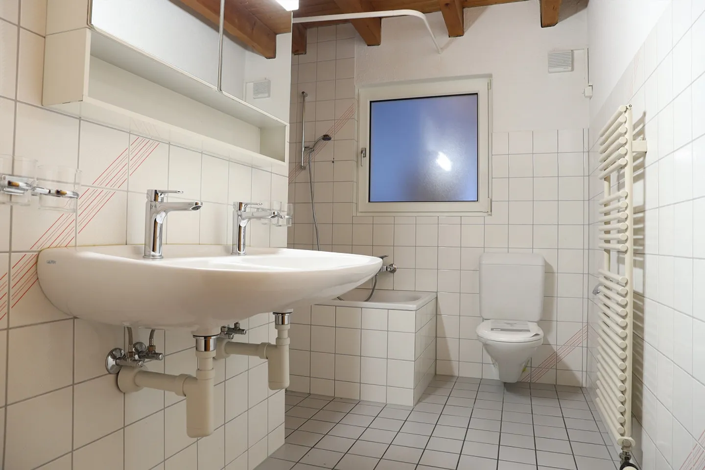 Appartement lumineux de 4 pièces avec son propre grenier - Photo 9 sur 11