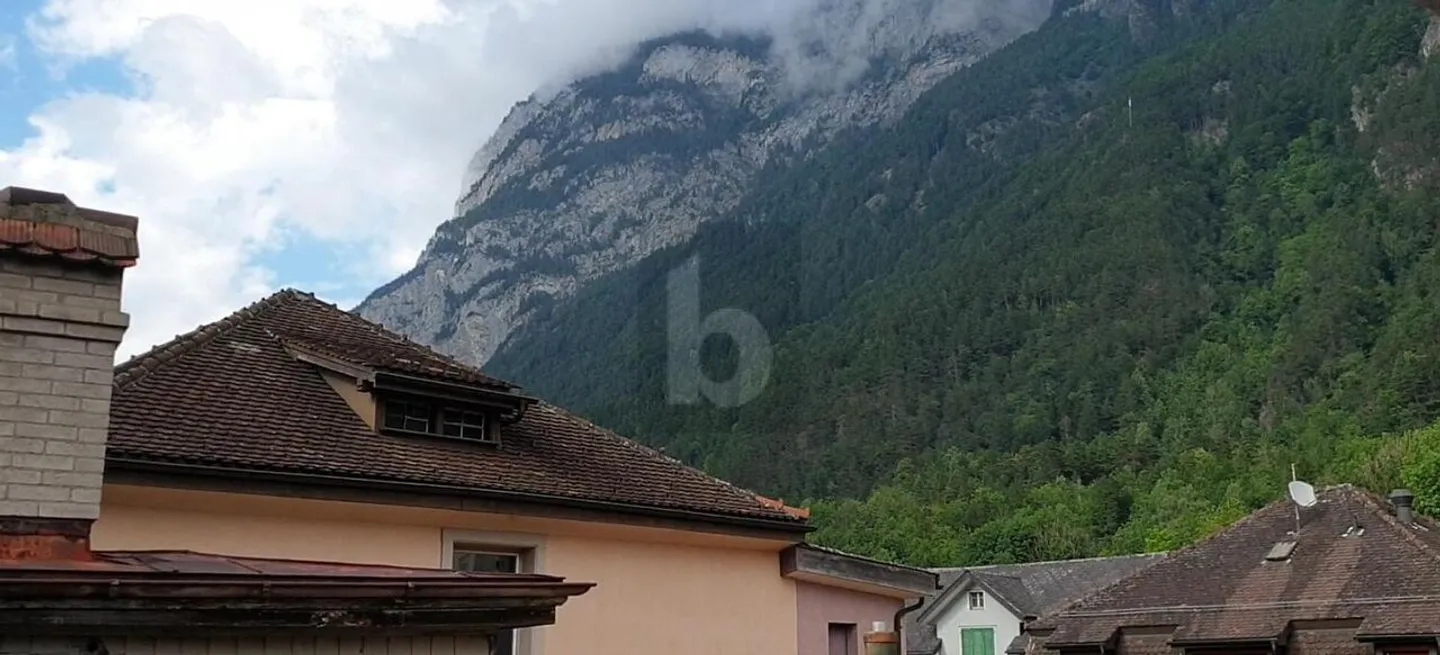 RENOVIERT MIT KLEINEM BALKON - Foto 1 di 6