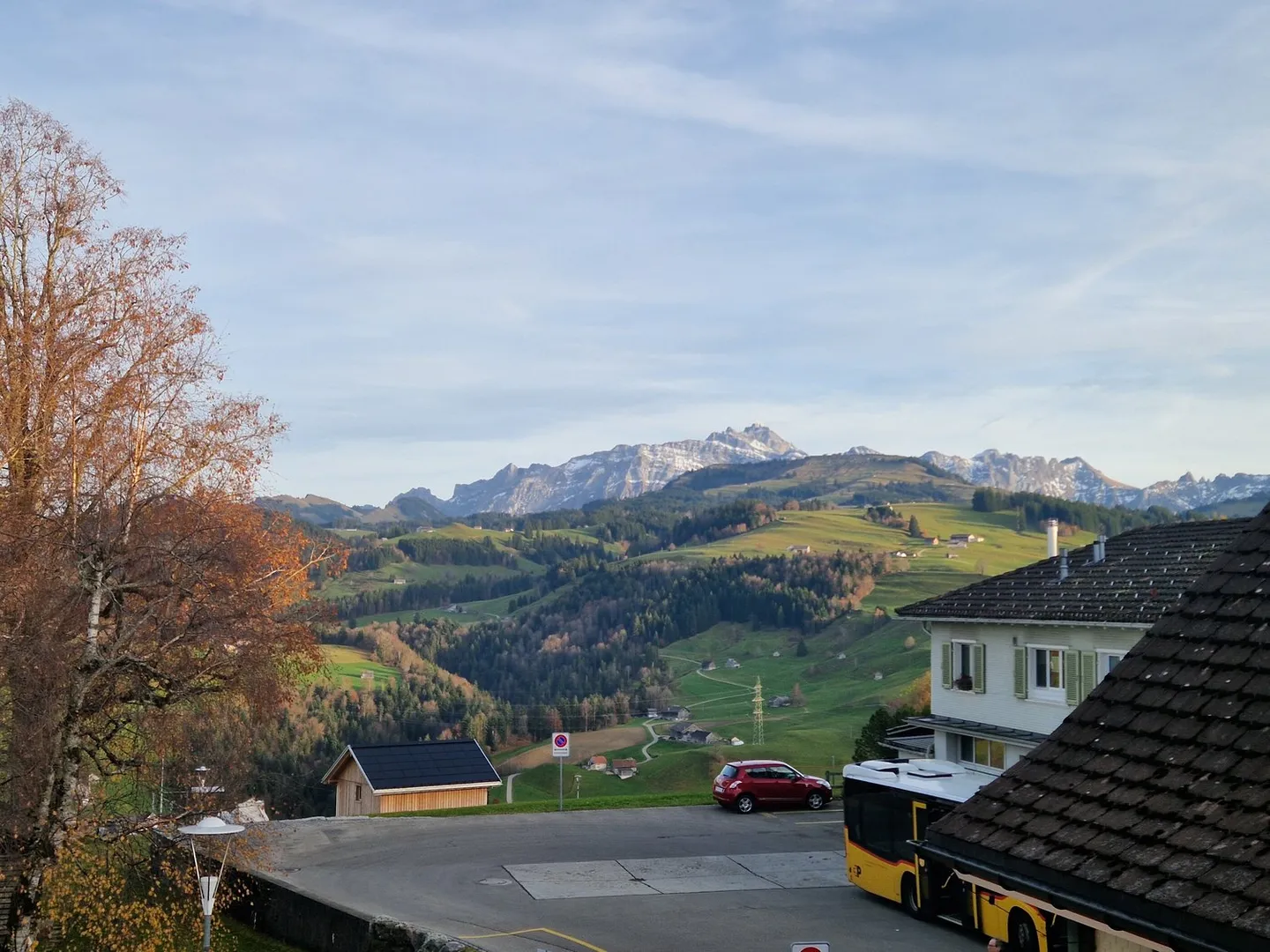 Moderno attico di 3,5 locali con vista sulle montagne a Hemberg - Foto 2 di 8