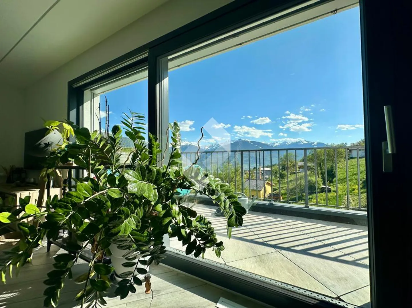 «Prächtige, von einem Architekten entworfene Villa - außergewöhnliche Lage» - Foto 2 von 13