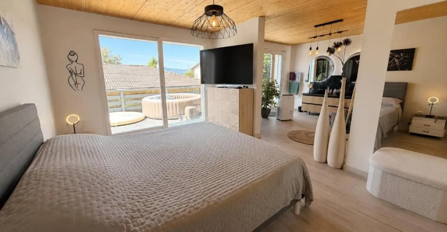6-room House - Photo 9 of 13