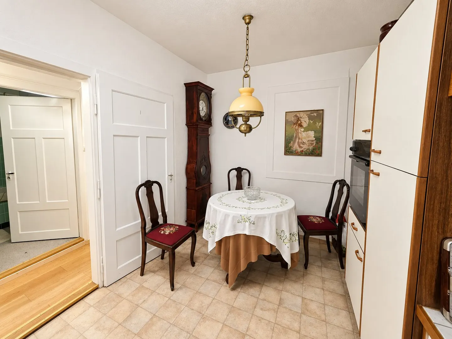 Maison Familiale Spacieuse à Delémont - Photo 2 sur 32