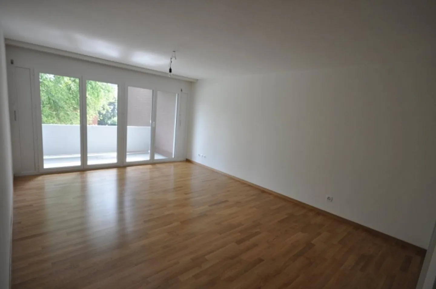 Apartment for rent - Photo 4 of 8
