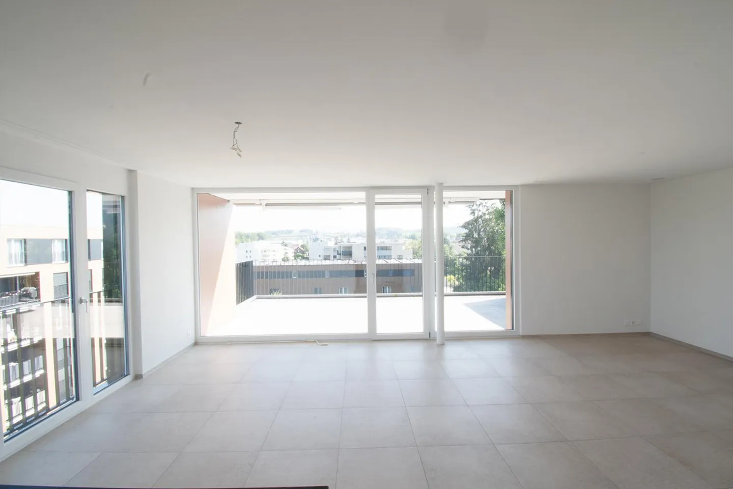 Appartamento moderno di 3,5 locali nel verde e vicino al centro – Standard Minergie-A - Foto 1 di 11